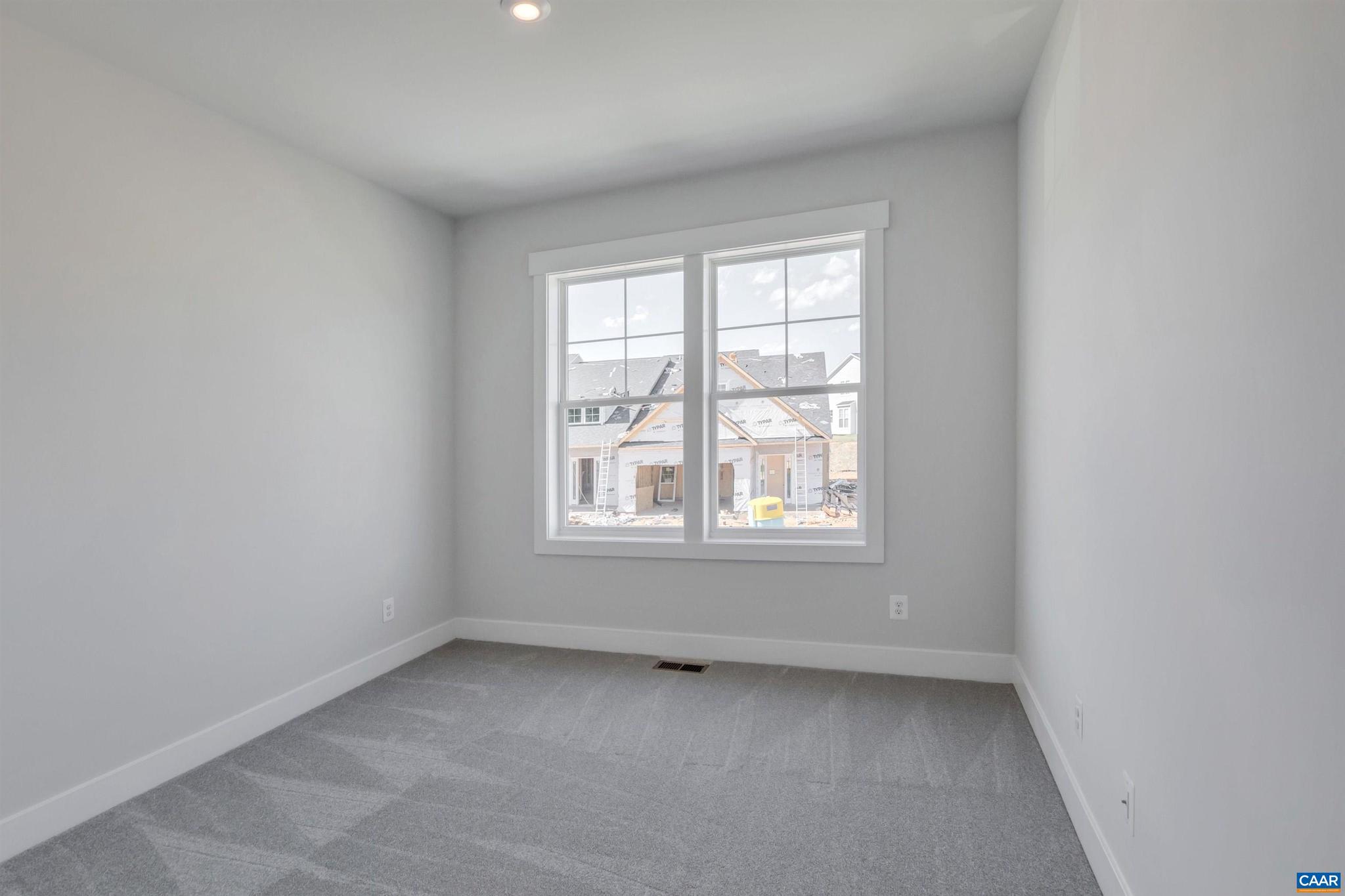 SPRING CREEK - Residential