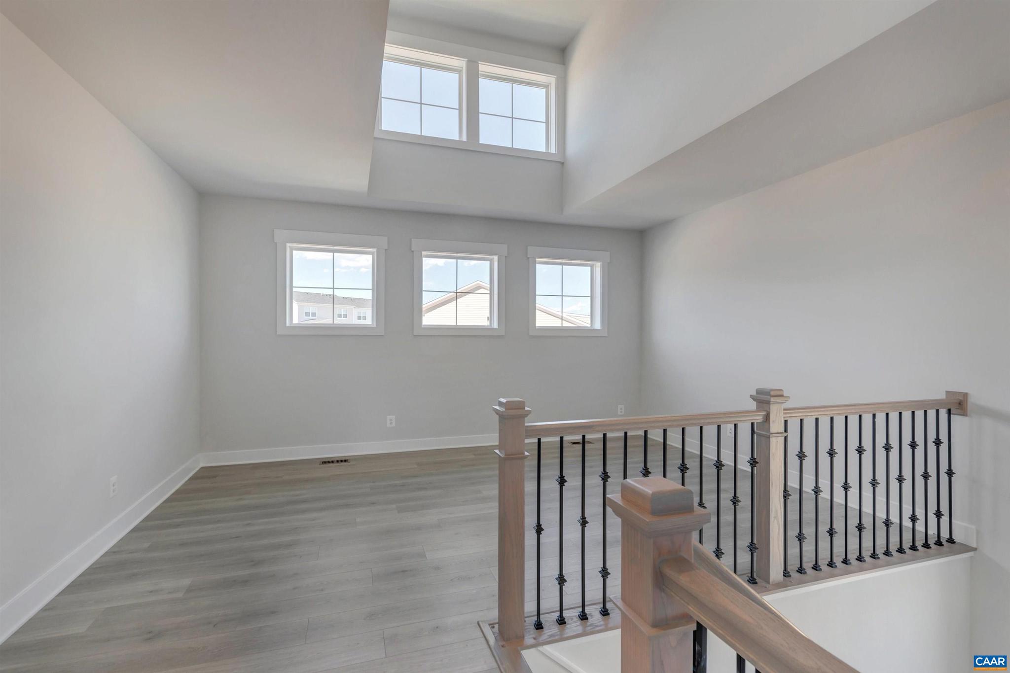 SPRING CREEK - Residential