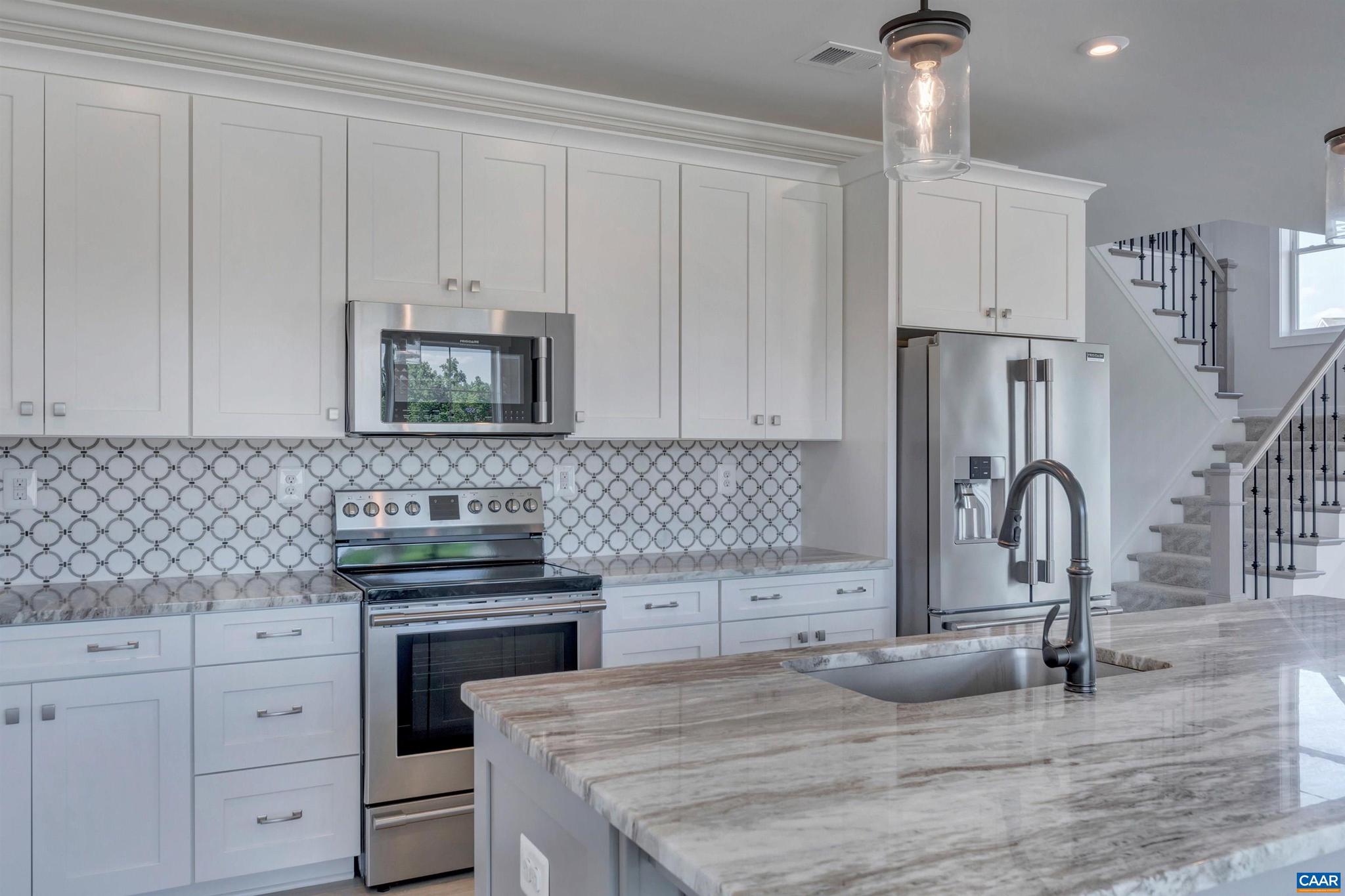 SPRING CREEK - Residential