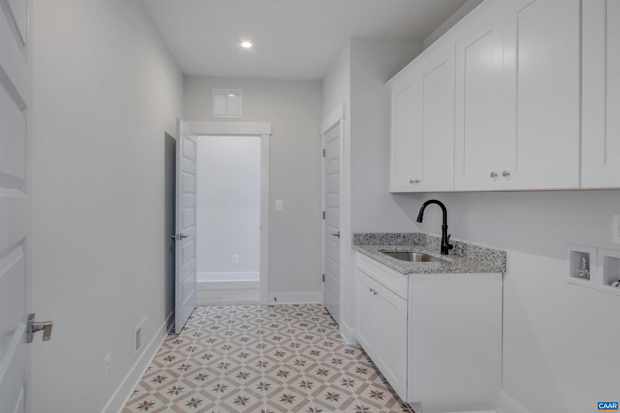 SPRING CREEK - Residential