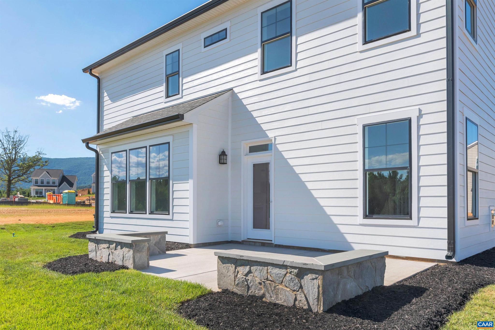 SPRING CREEK - Residential