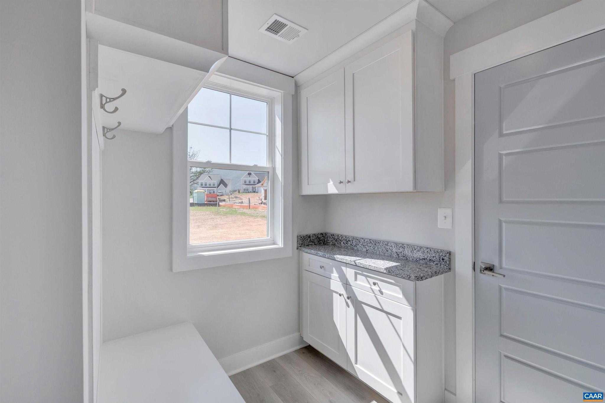 SPRING CREEK - Residential