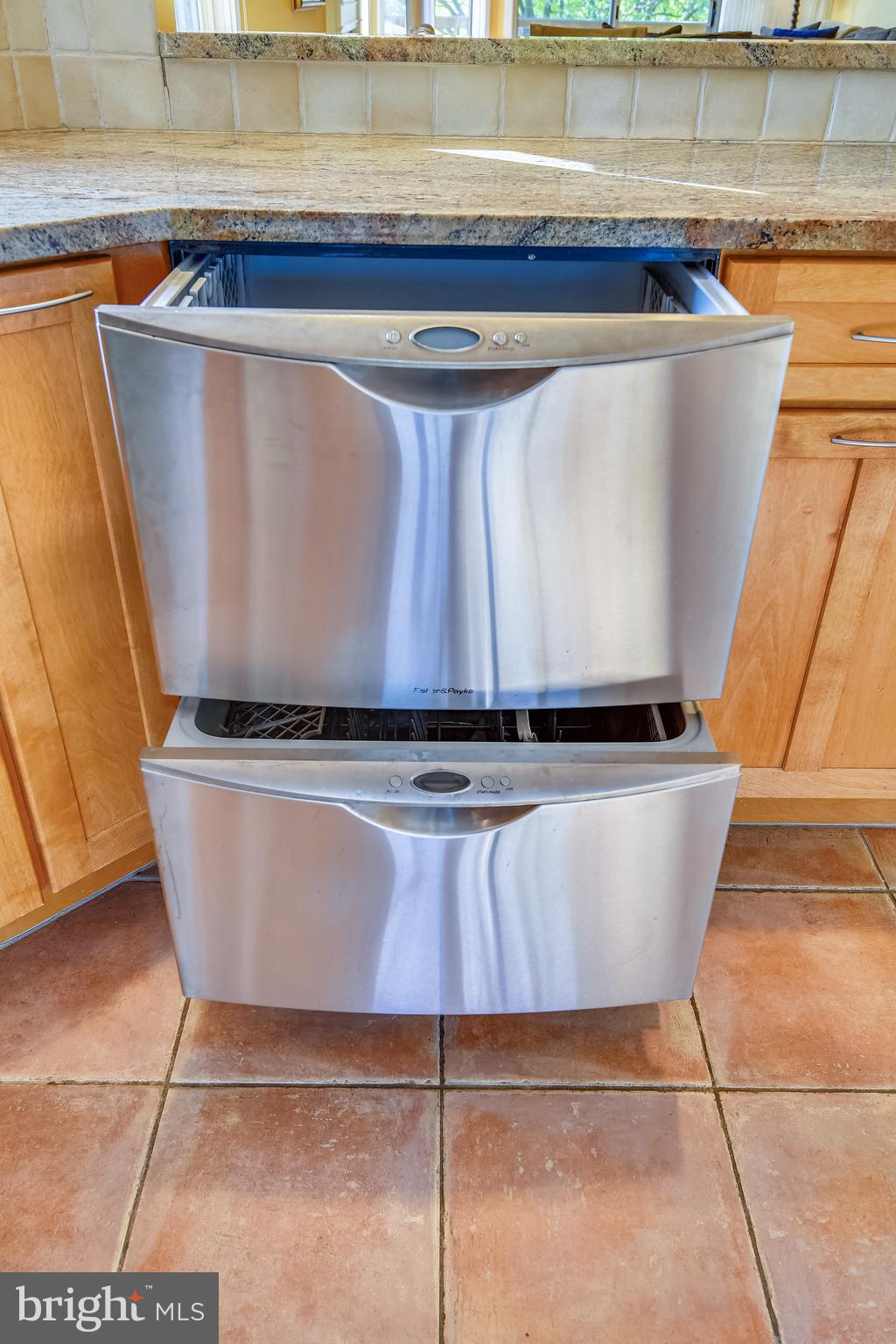 VILLAGE OF CHESAPEAKE HARBOUR - Residential Lease