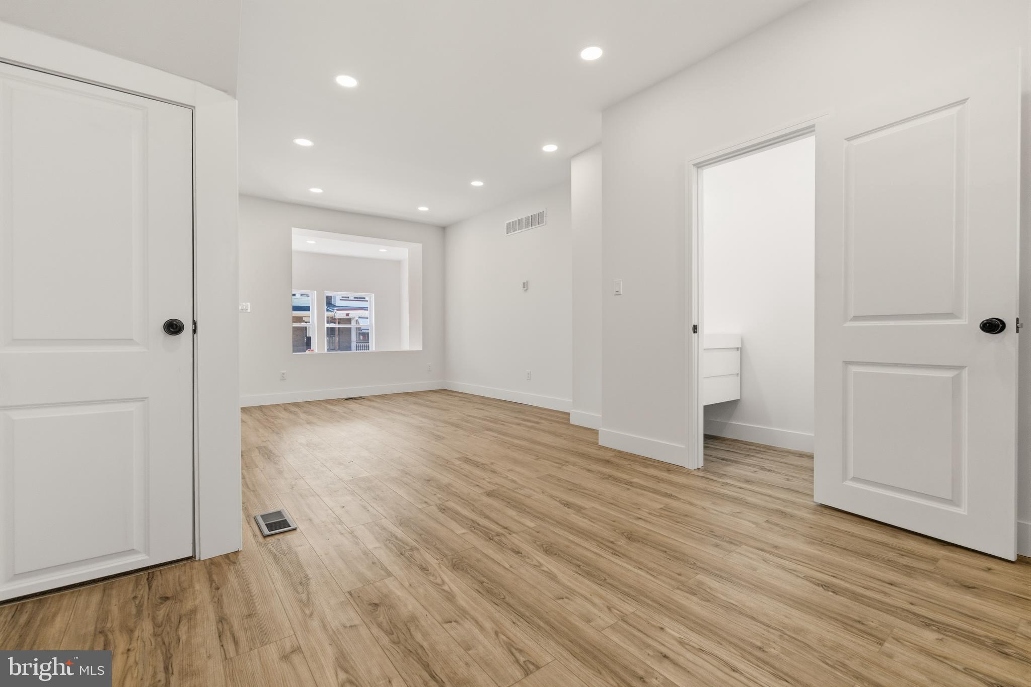 OVERBROOK - Residential