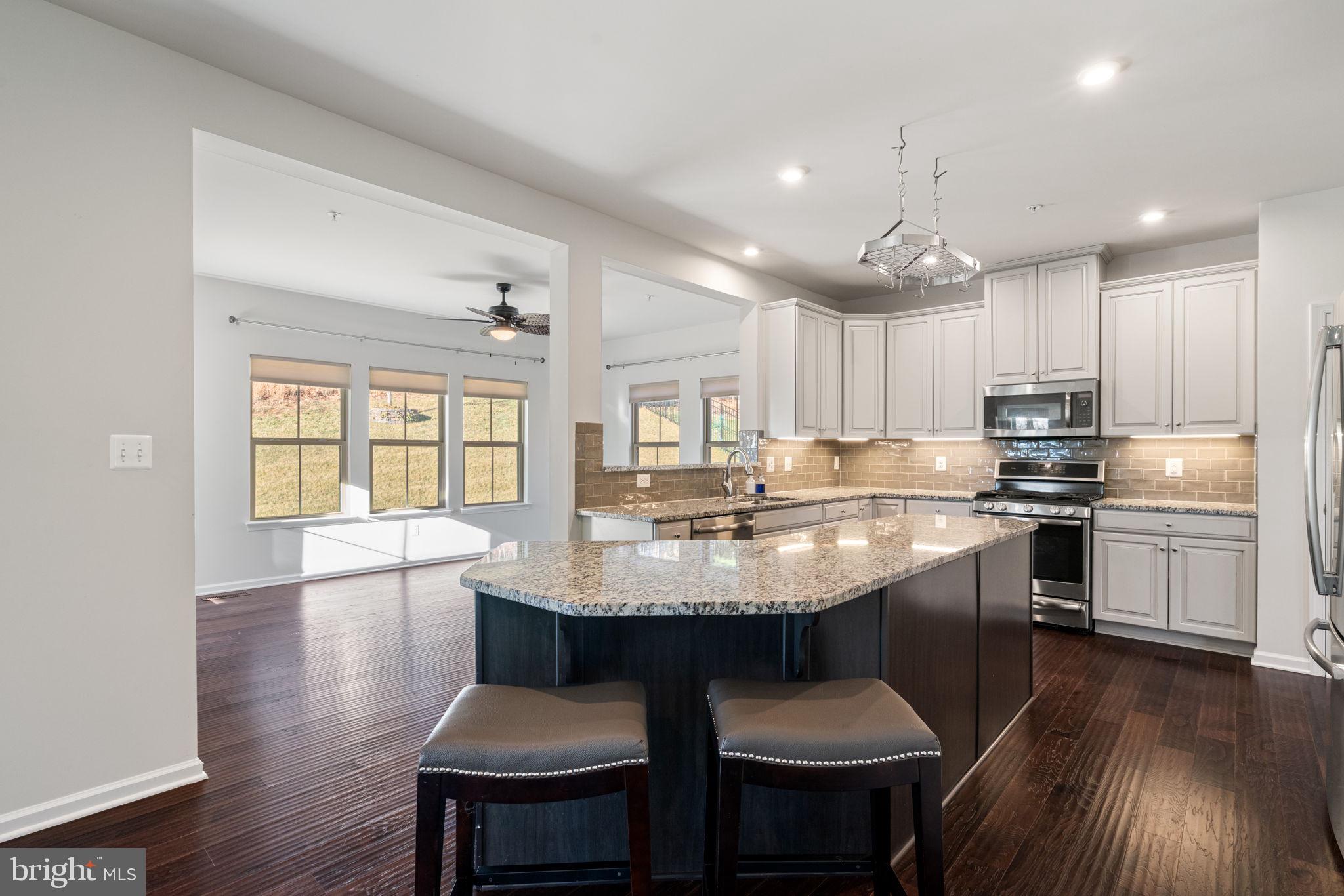 POTOMAC SHORES - Residential