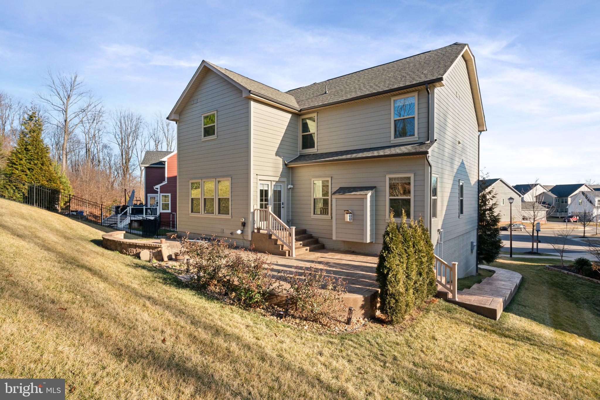 POTOMAC SHORES - Residential