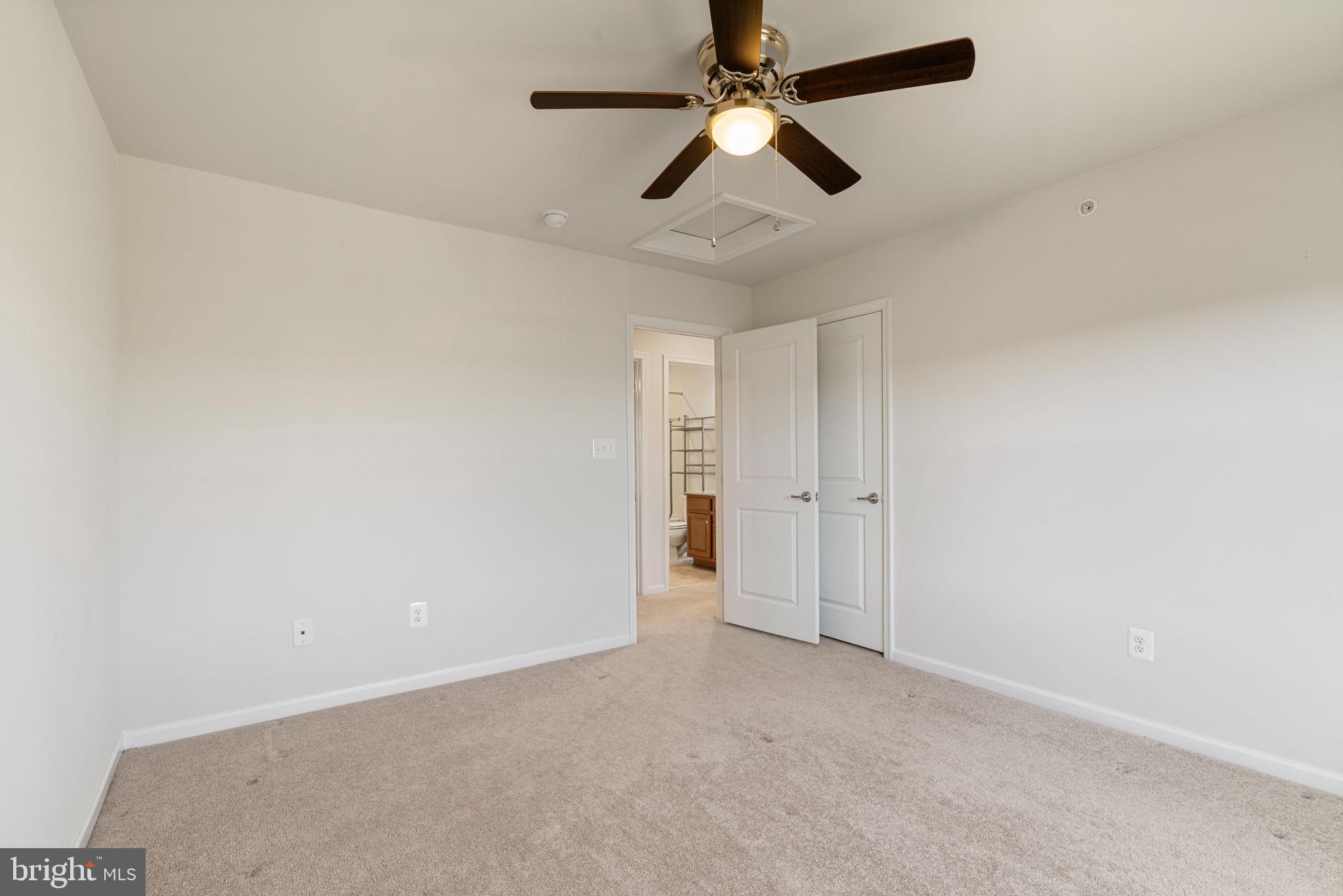 POTOMAC SHORES - Residential