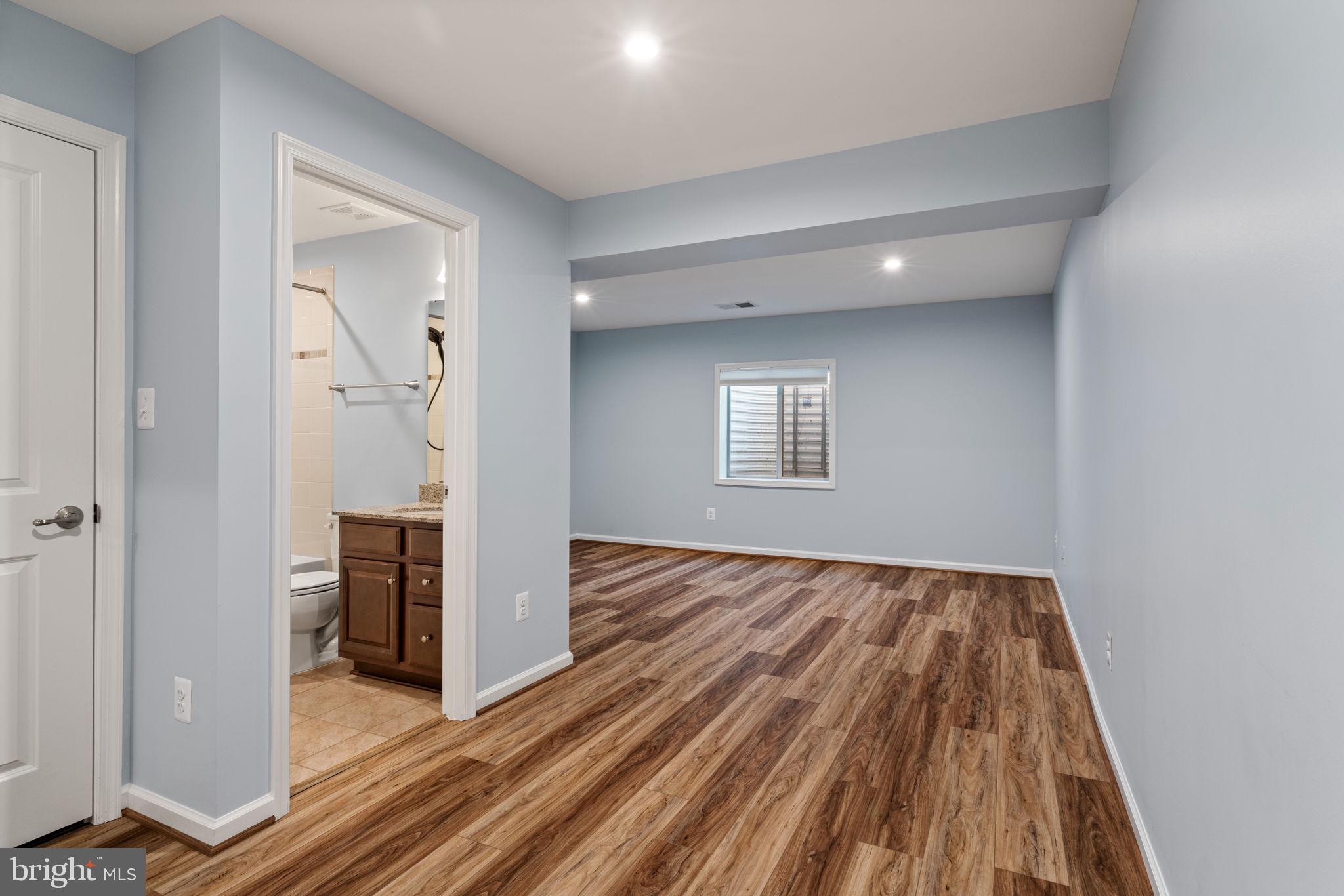 POTOMAC SHORES - Residential