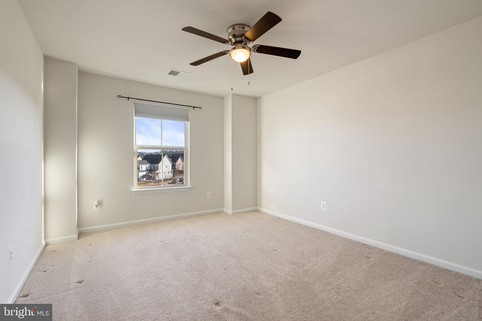 POTOMAC SHORES - Residential