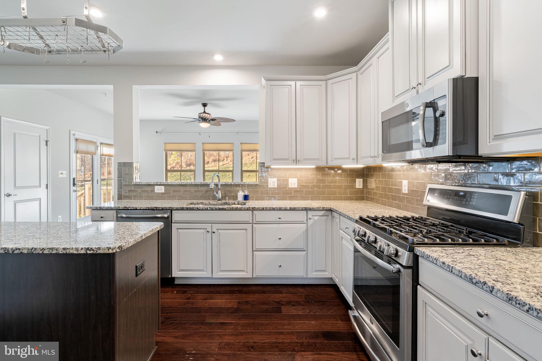 POTOMAC SHORES - Residential