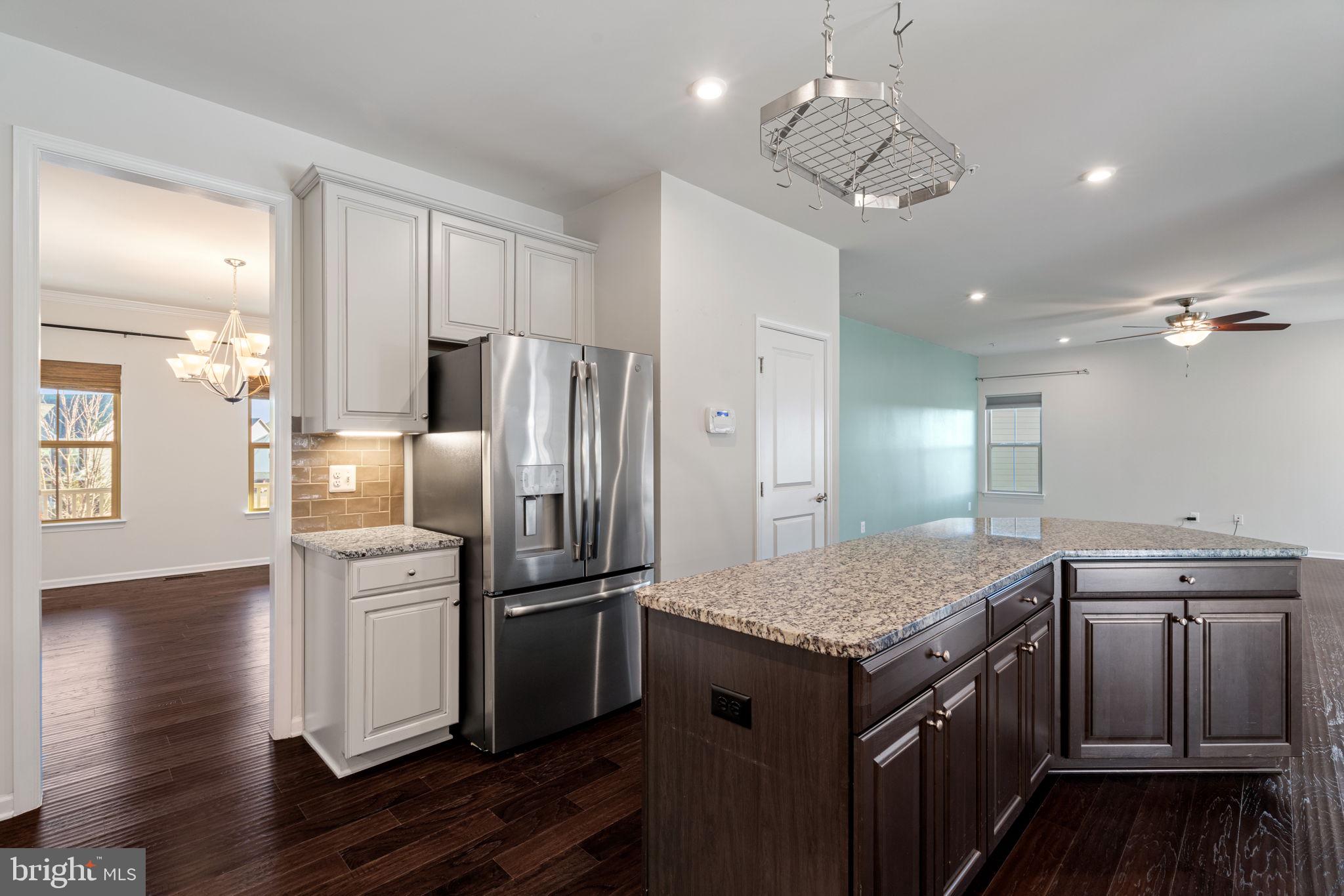 POTOMAC SHORES - Residential