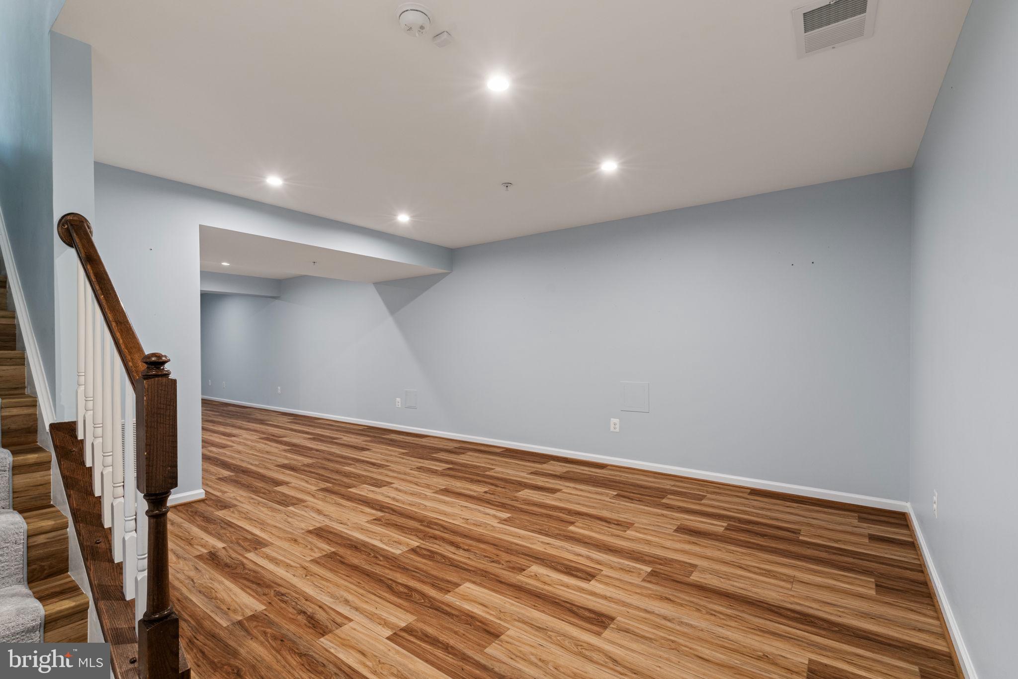 POTOMAC SHORES - Residential