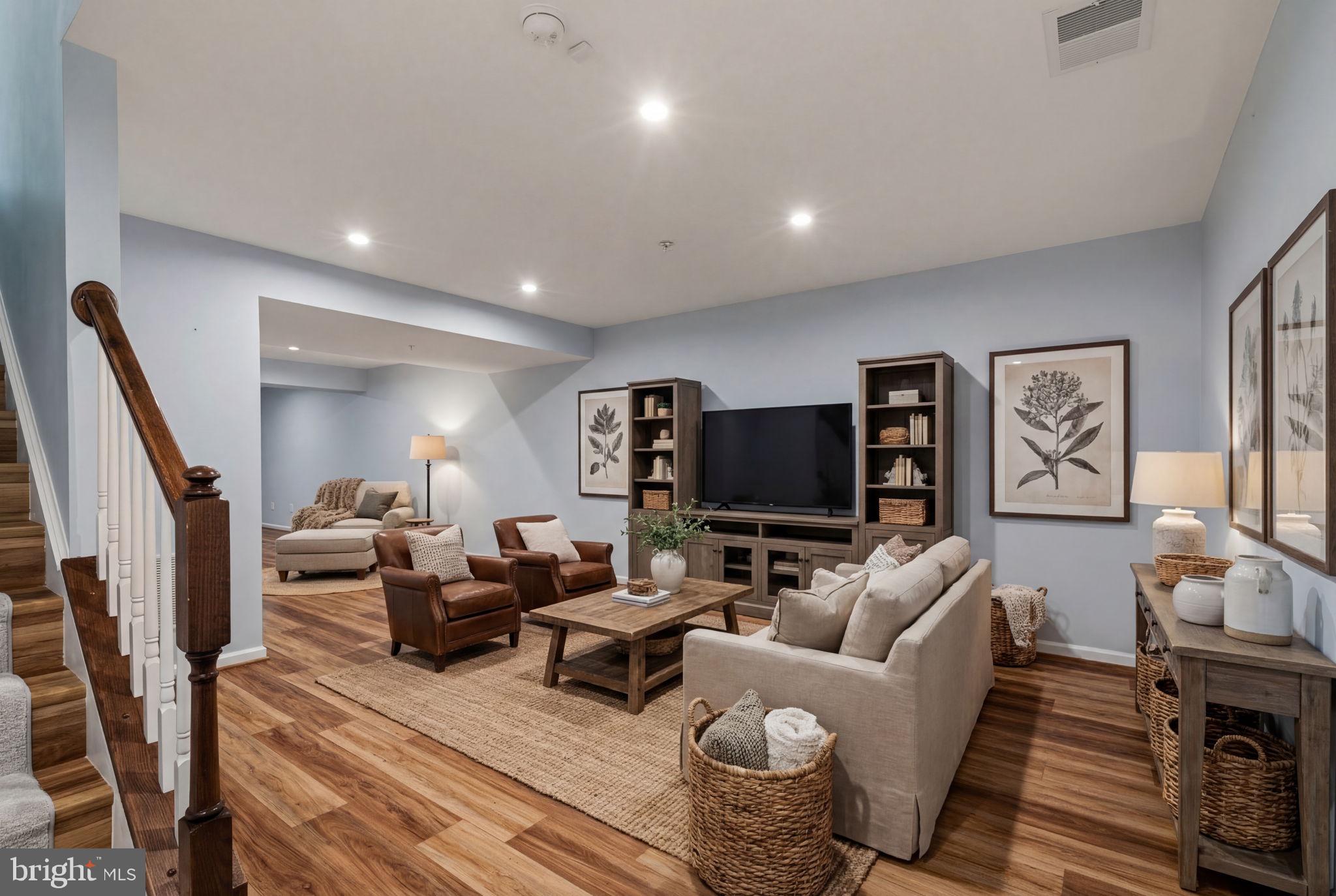 POTOMAC SHORES - Residential