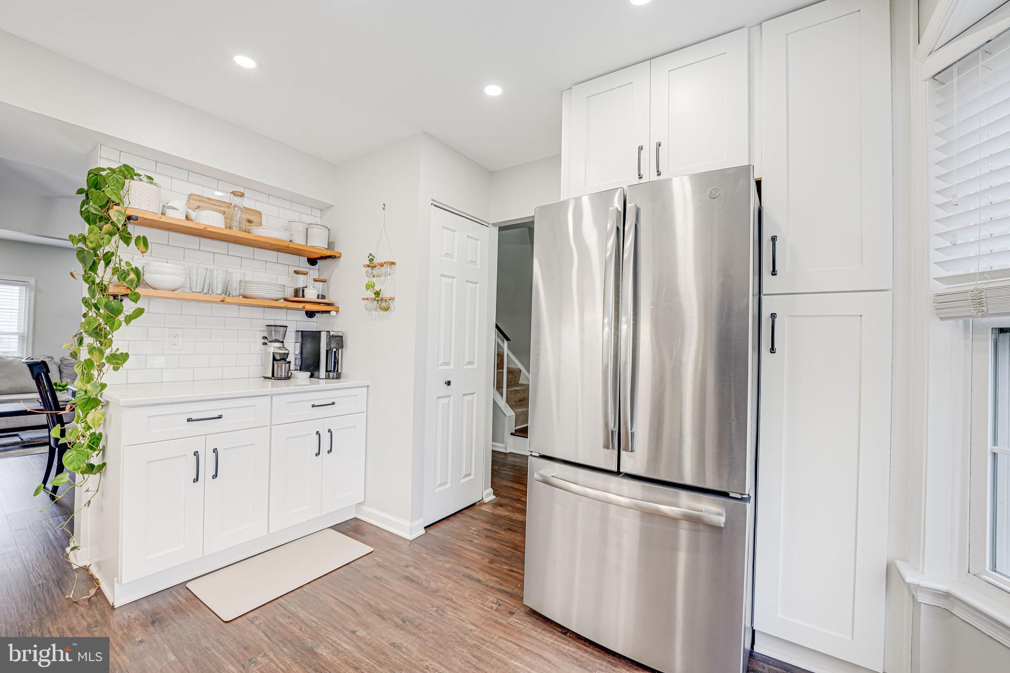 COLONY PARK - Residential