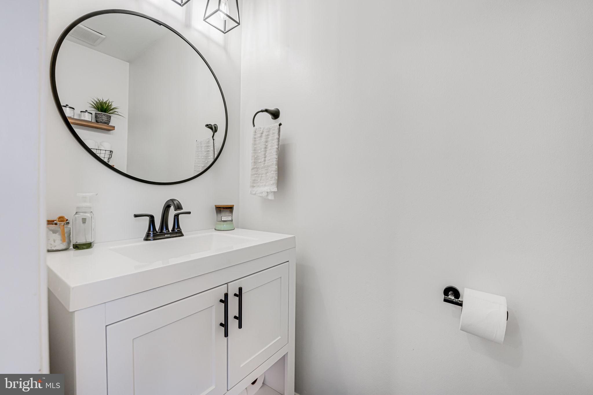 COLONY PARK - Residential