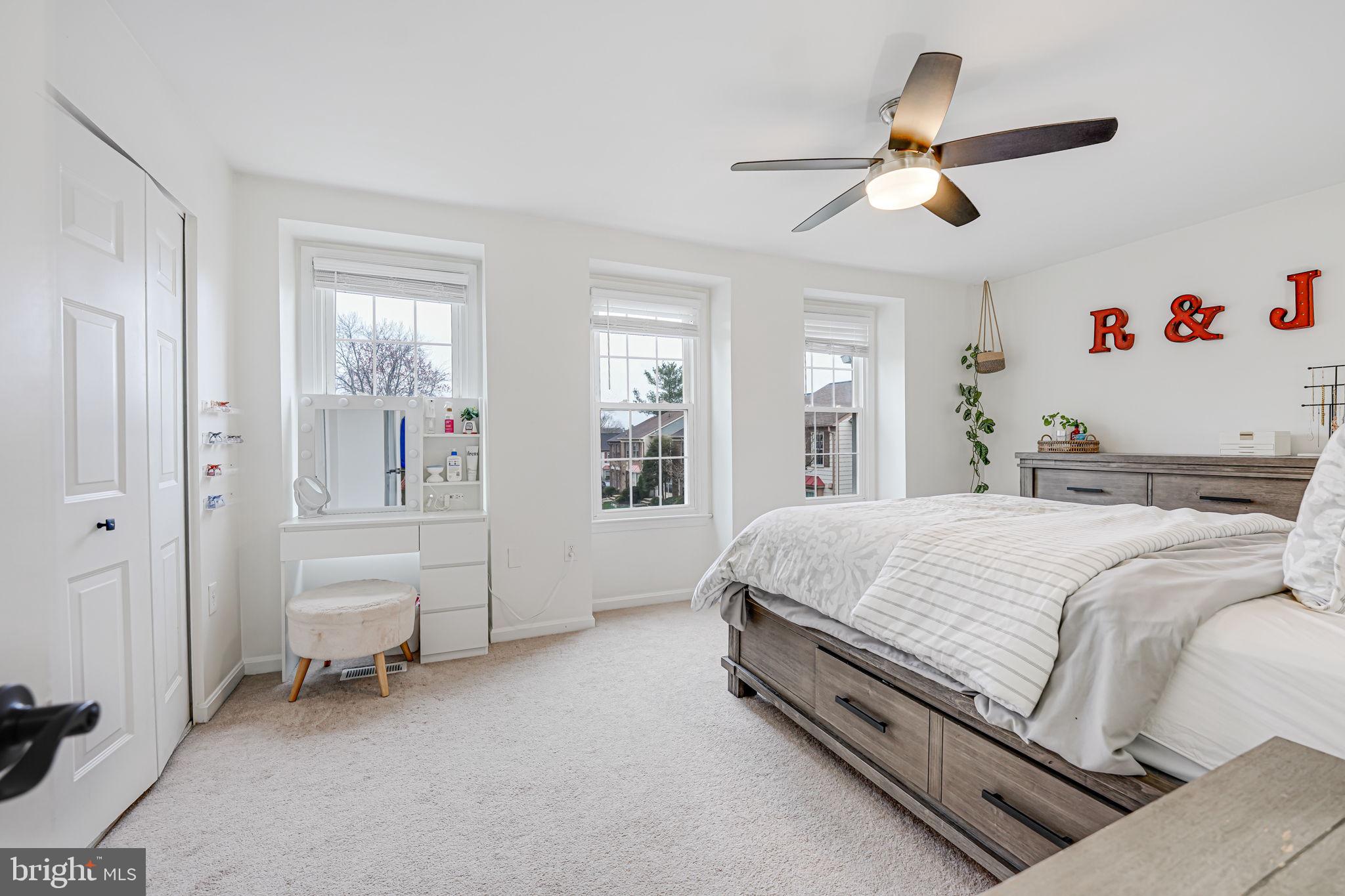 COLONY PARK - Residential