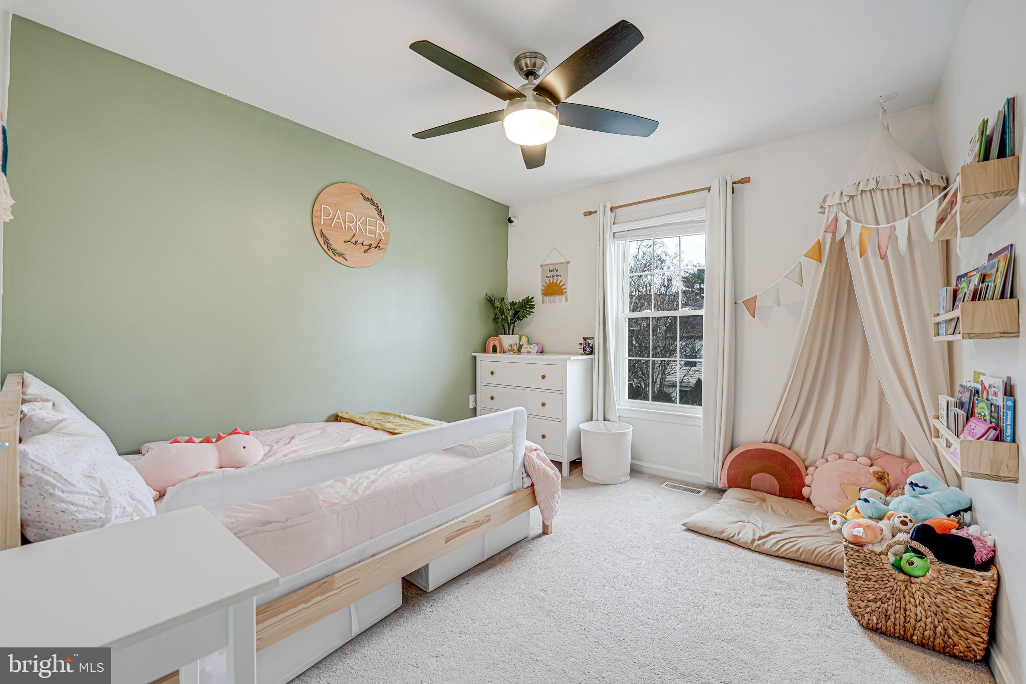 COLONY PARK - Residential