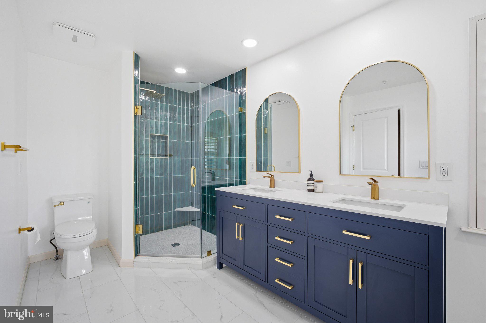 STONE LAKE - Residential