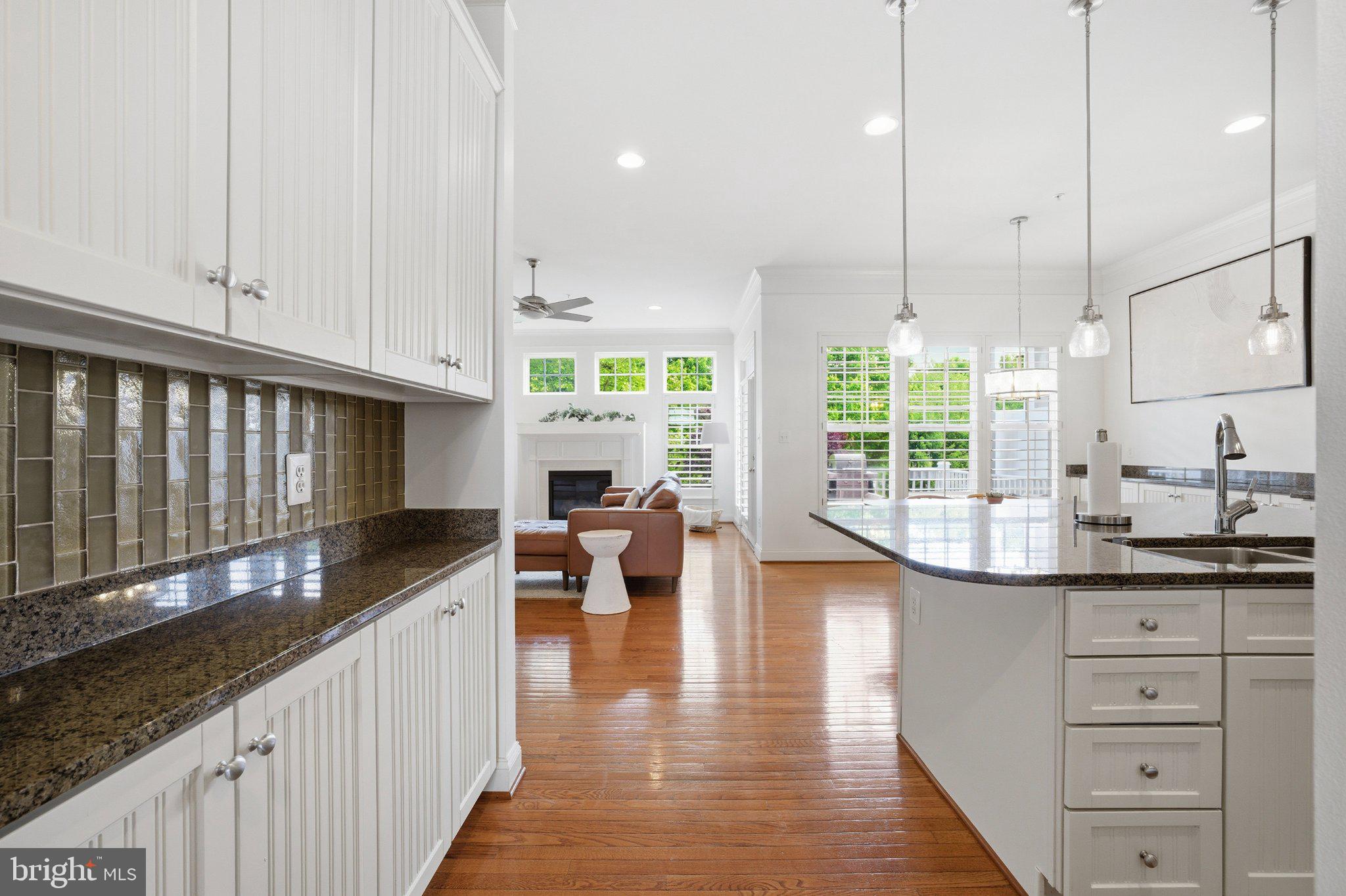 STONE LAKE - Residential