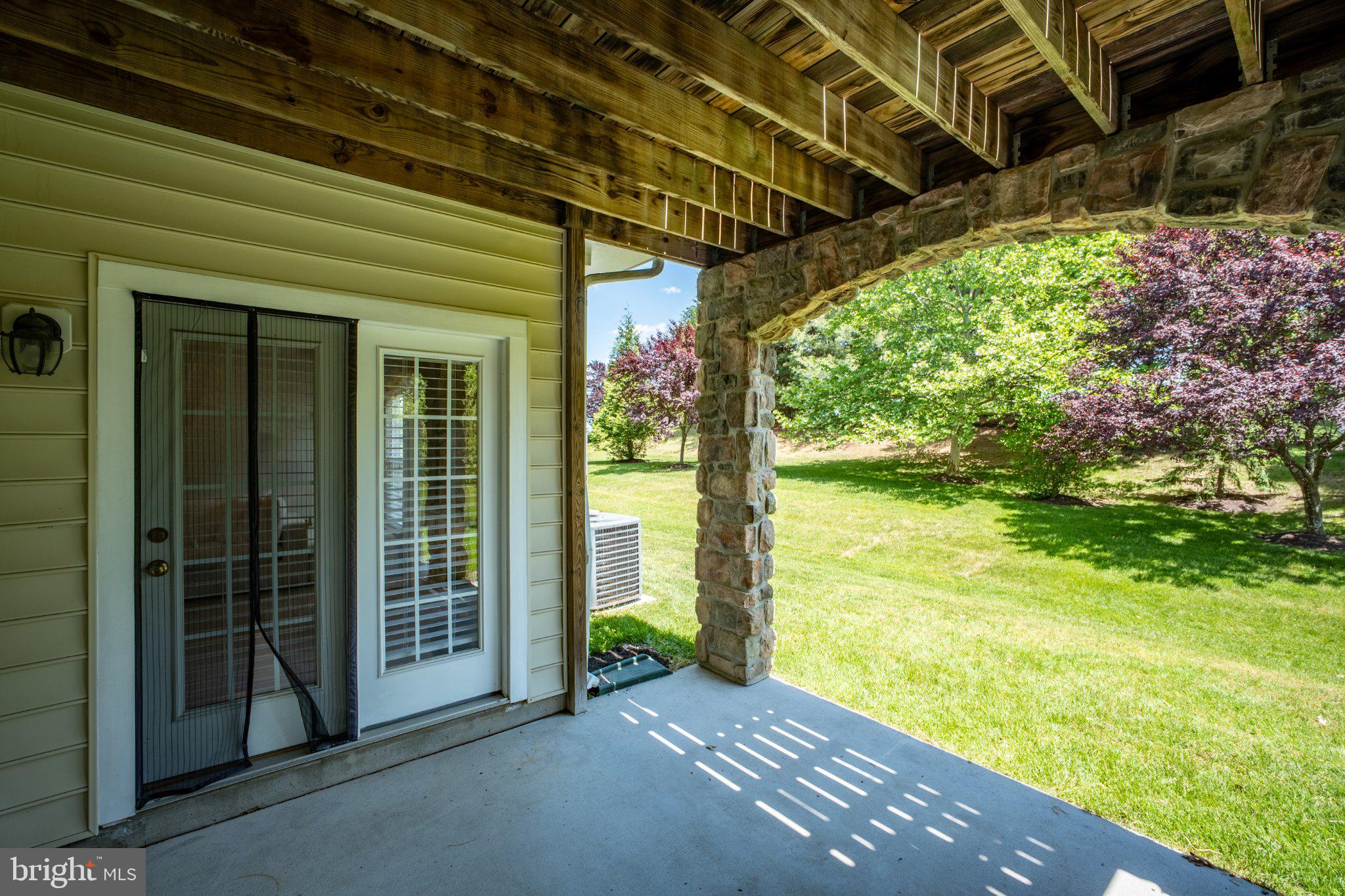 STONE LAKE - Residential