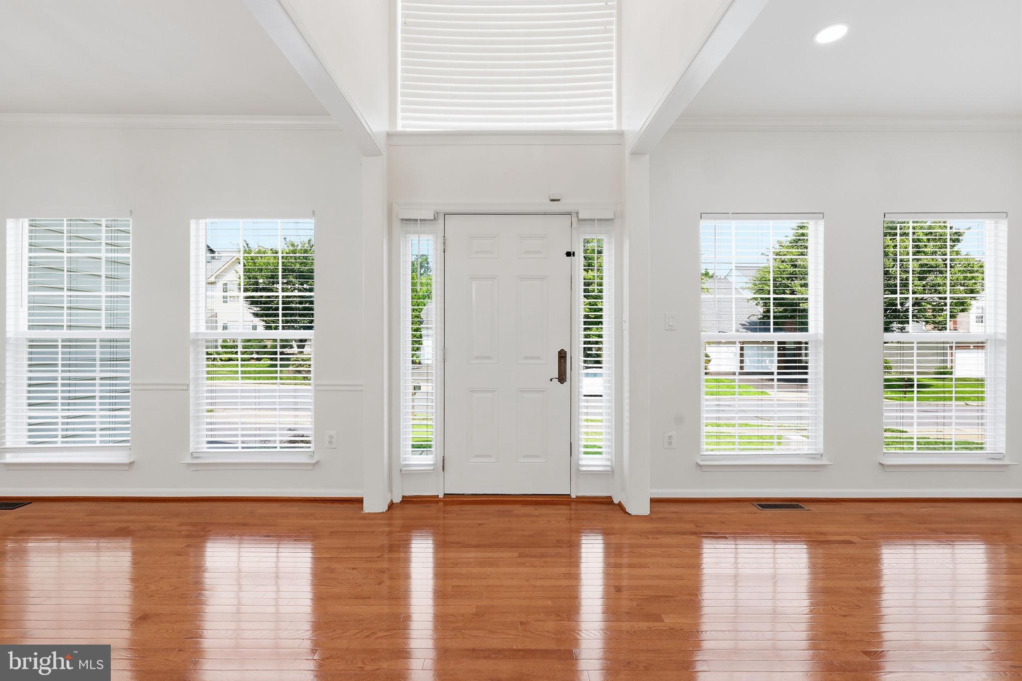 10241 AQUA VIEW COURT