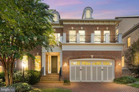 6817 STOCKWELL MANOR DRIVE FALLS CHURCH VA 22043