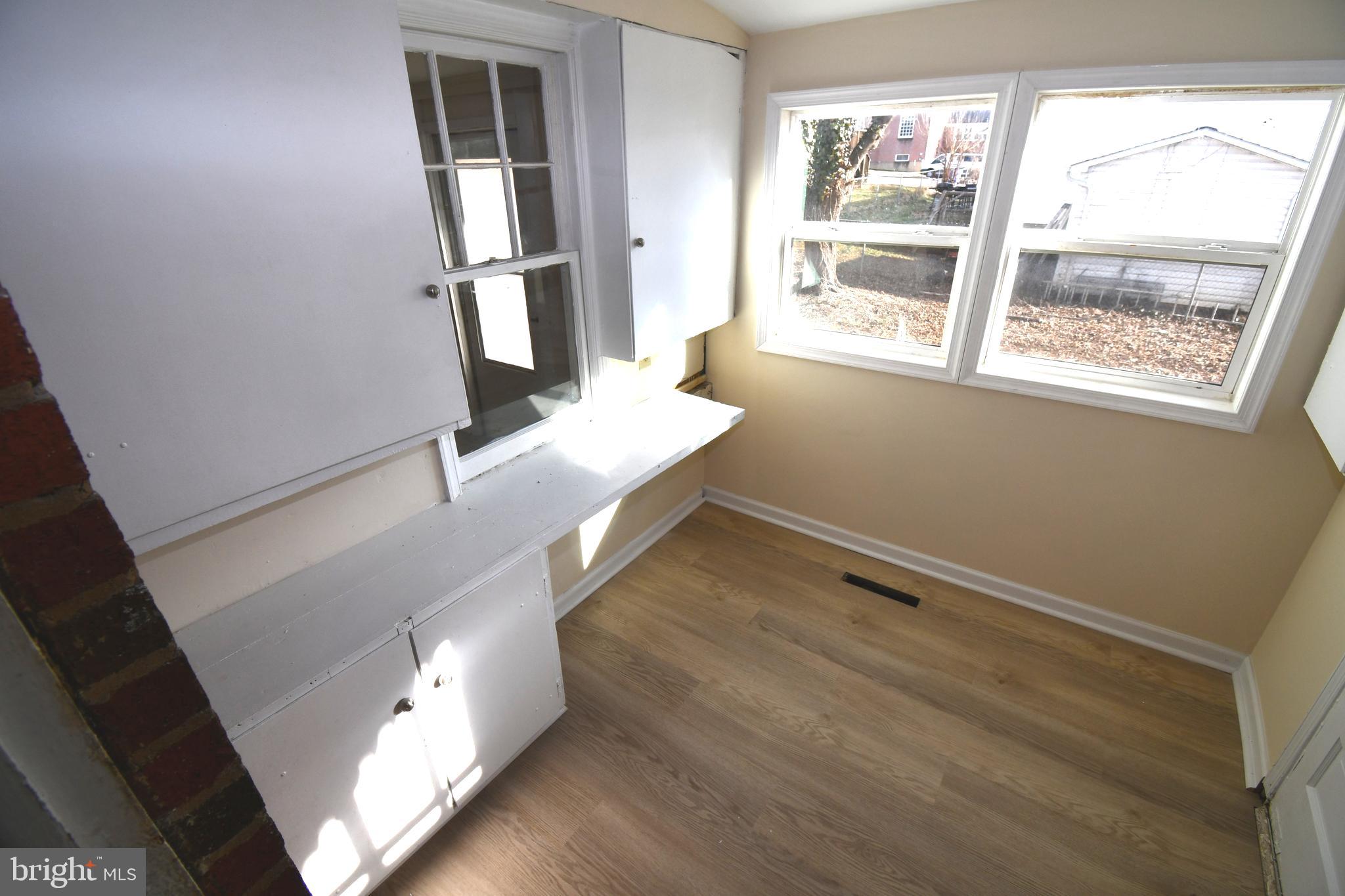 MARLOW - Residential Lease