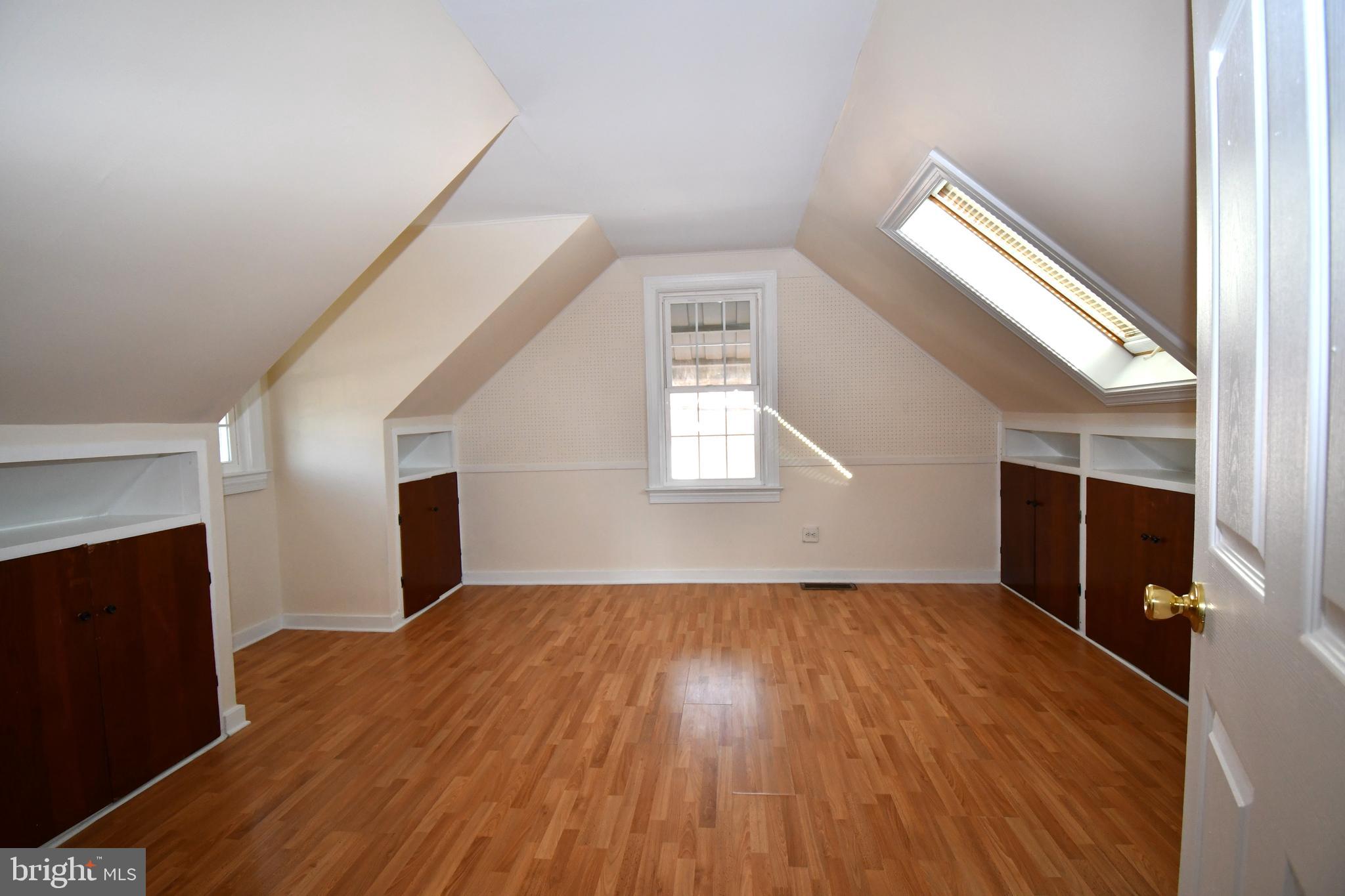 MARLOW - Residential Lease