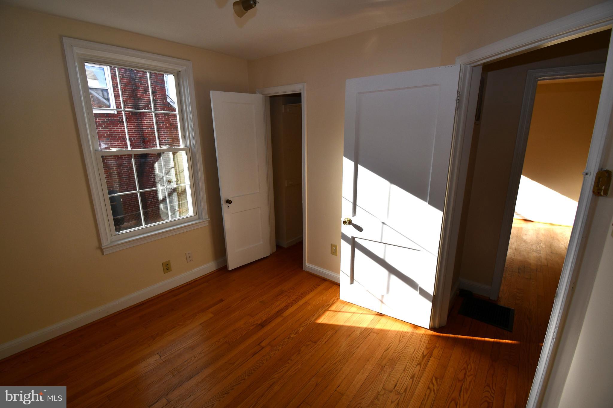 MARLOW - Residential Lease