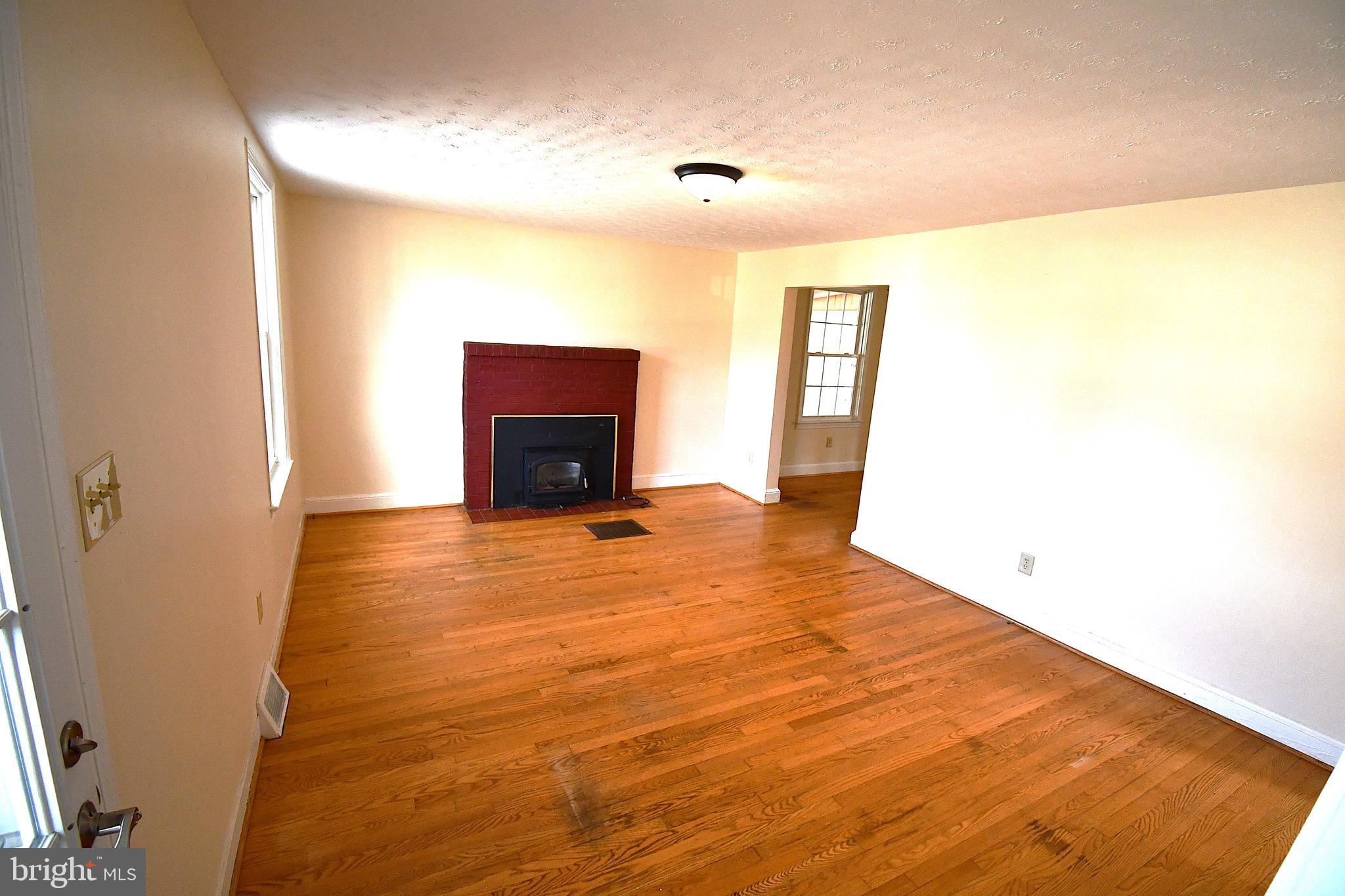 MARLOW - Residential Lease