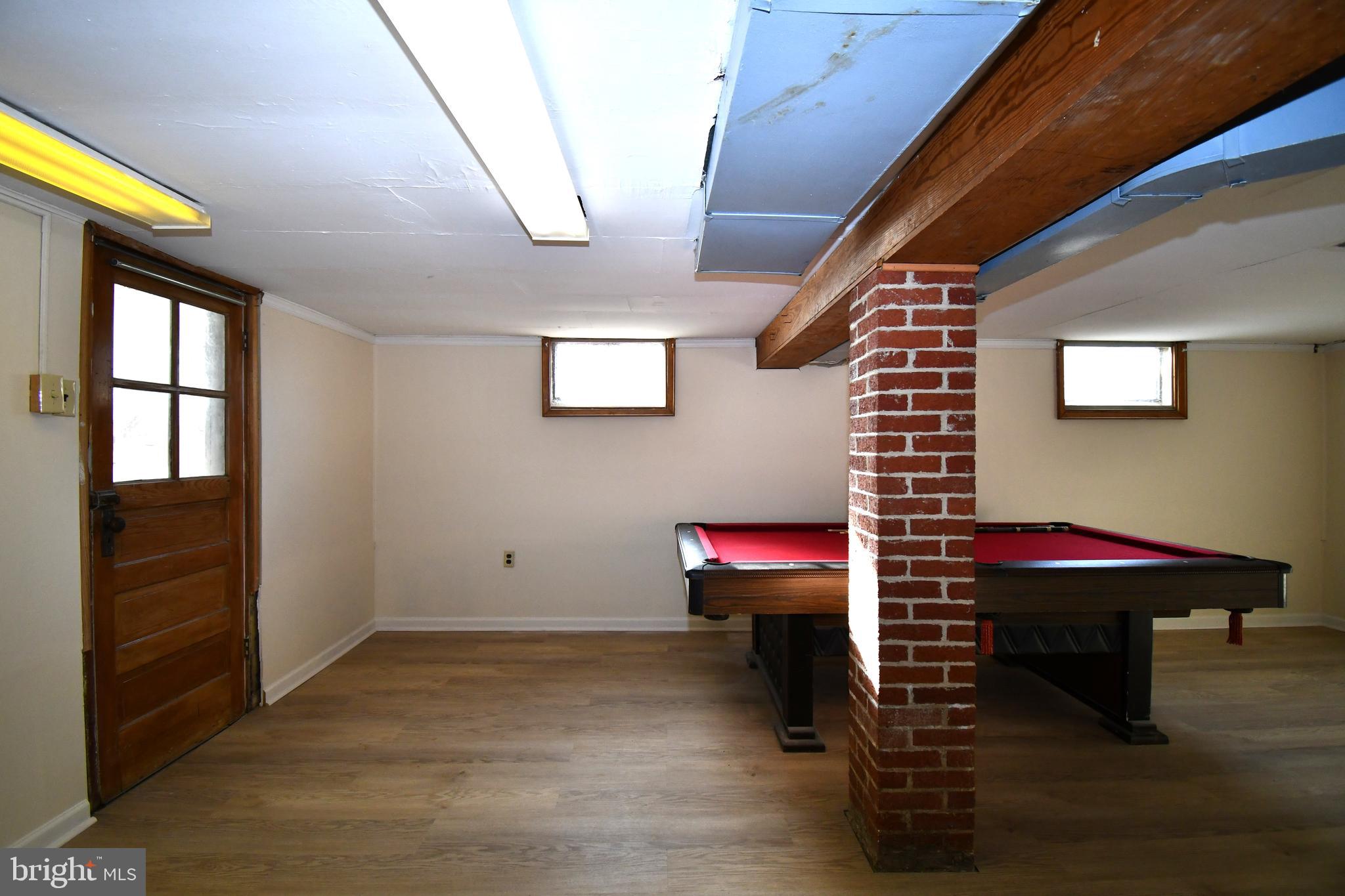 MARLOW - Residential Lease