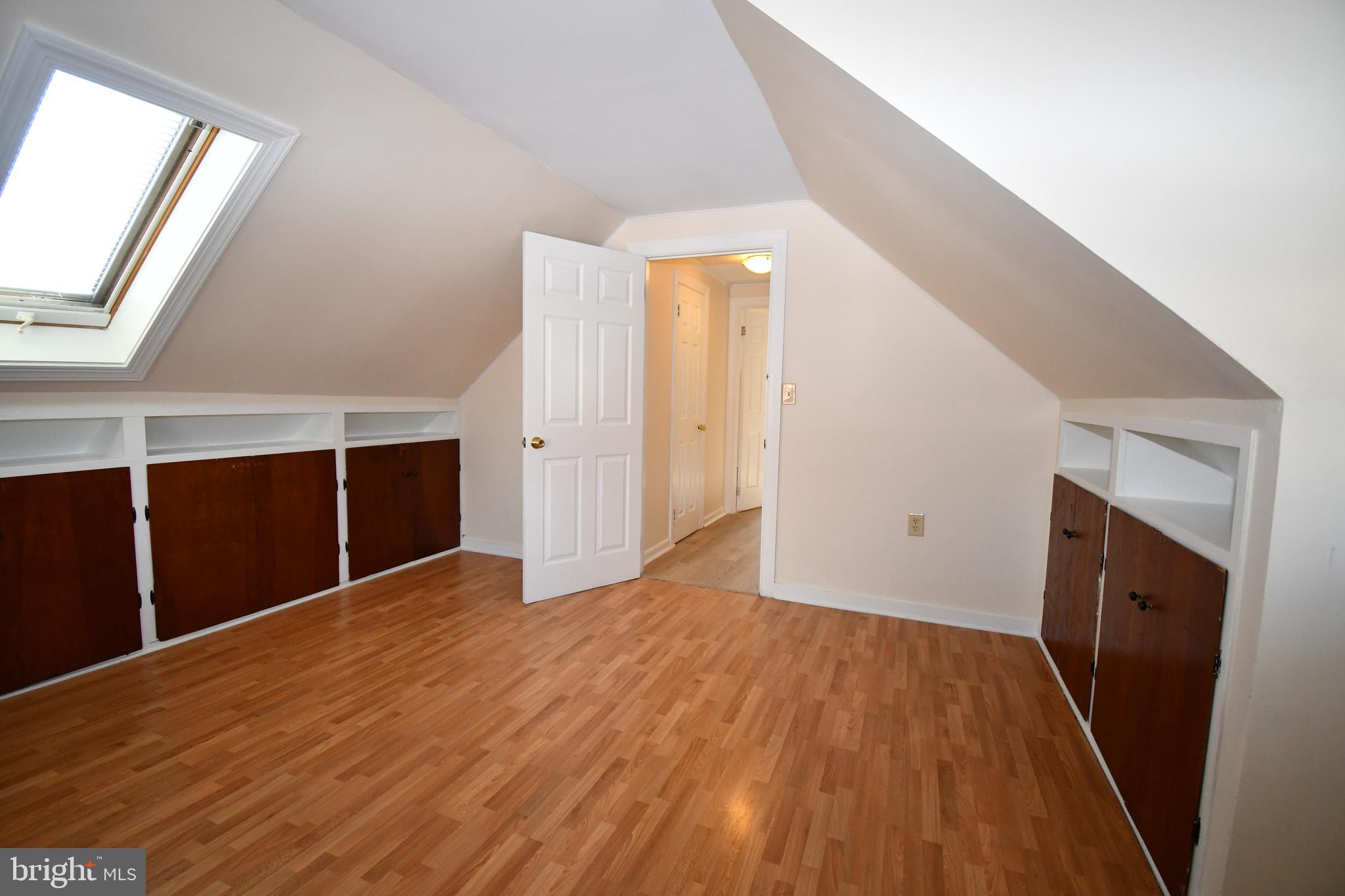 MARLOW - Residential Lease