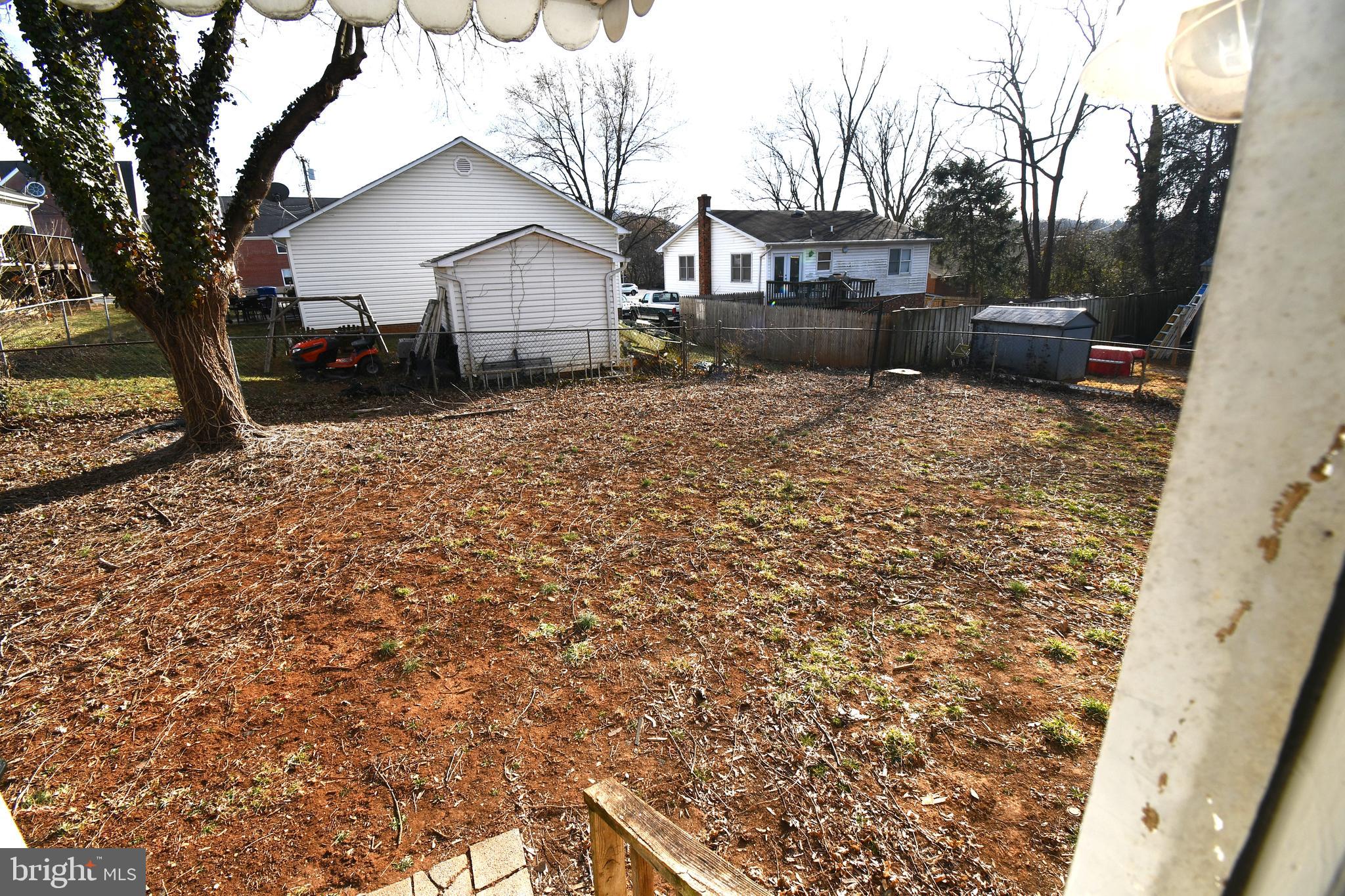 MARLOW - Residential Lease