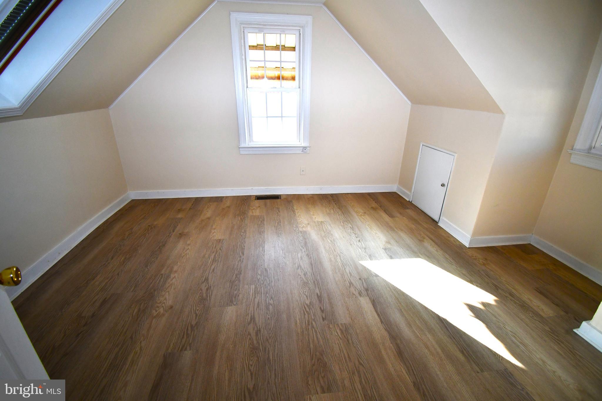 MARLOW - Residential Lease