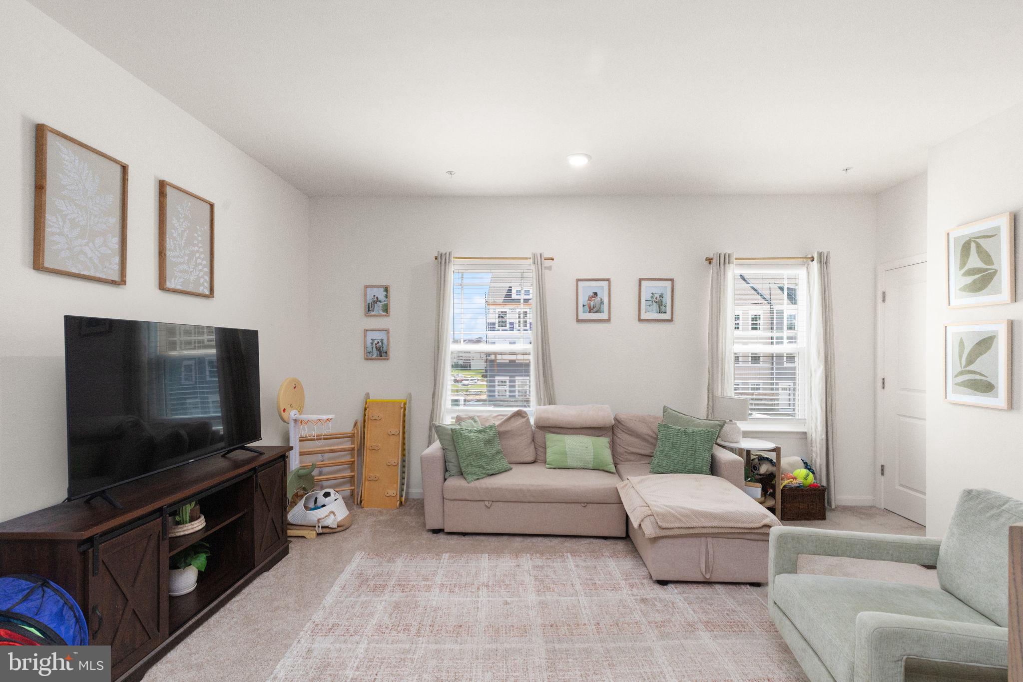 377 HACKLEY DRIVE