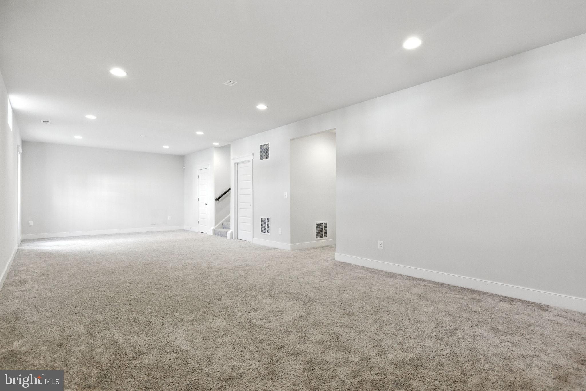 THE BLUFFS AT SLEETER LAKE - Residential