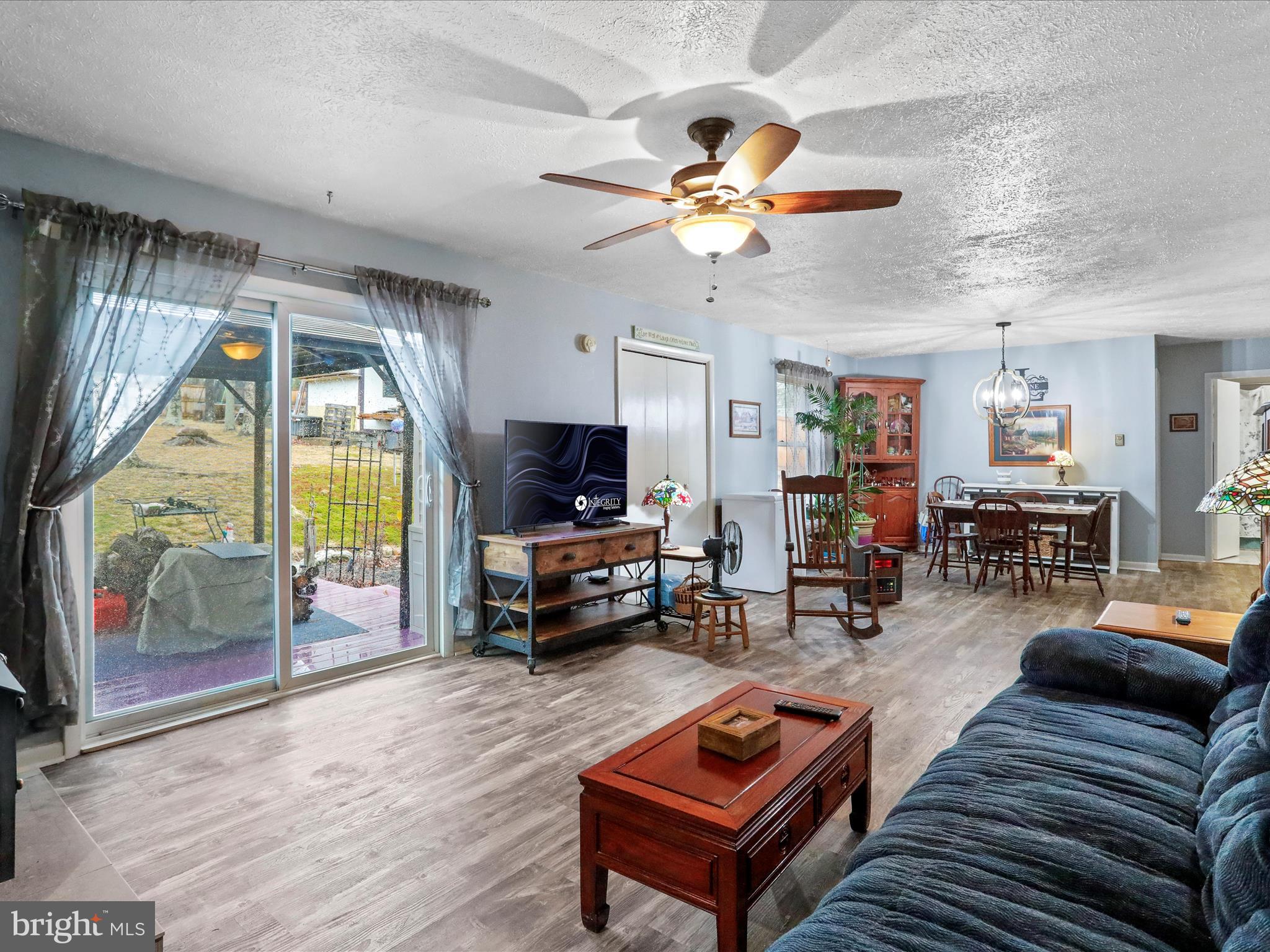 WARDEN ACRES - Residential