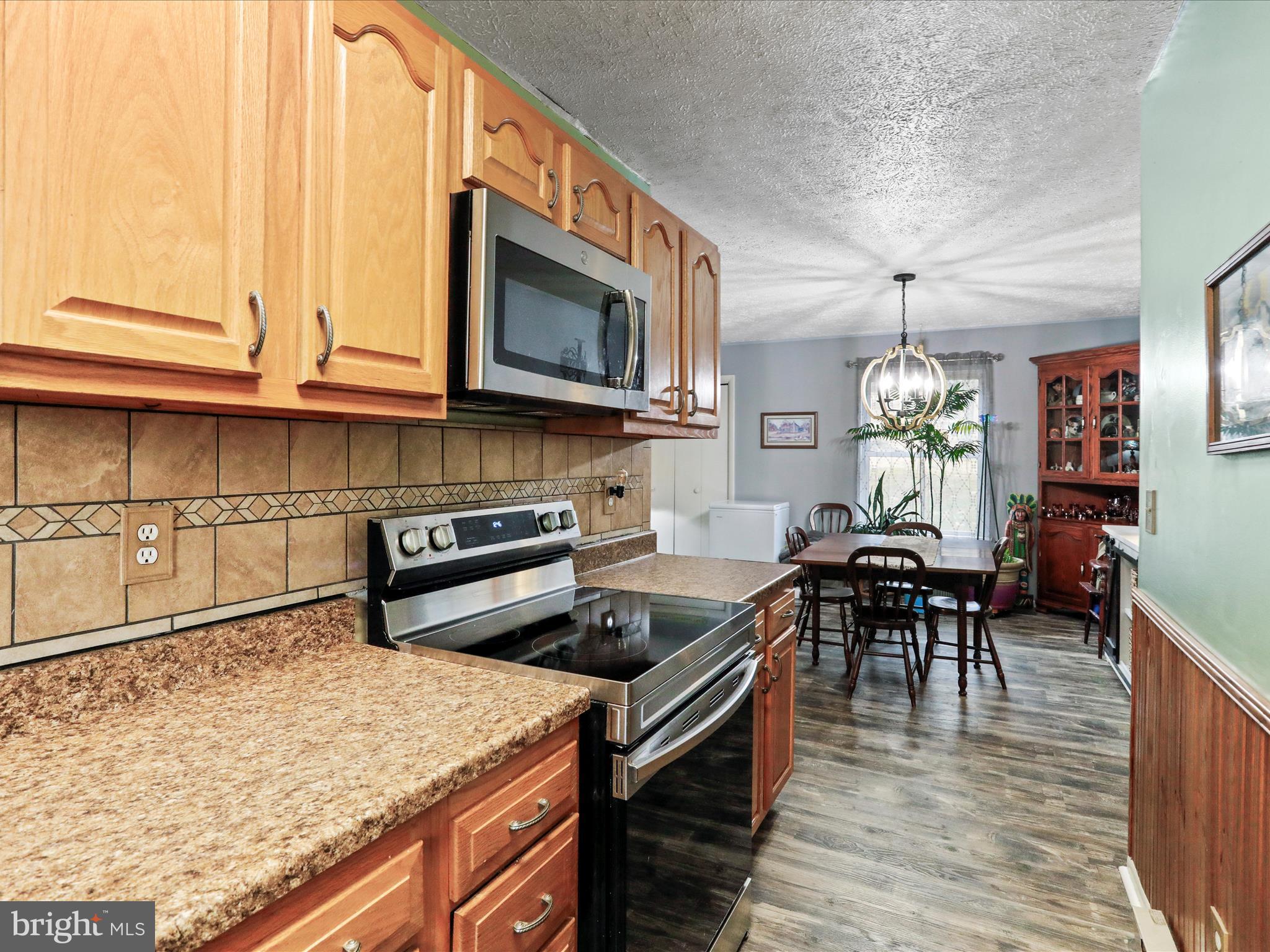 WARDEN ACRES - Residential