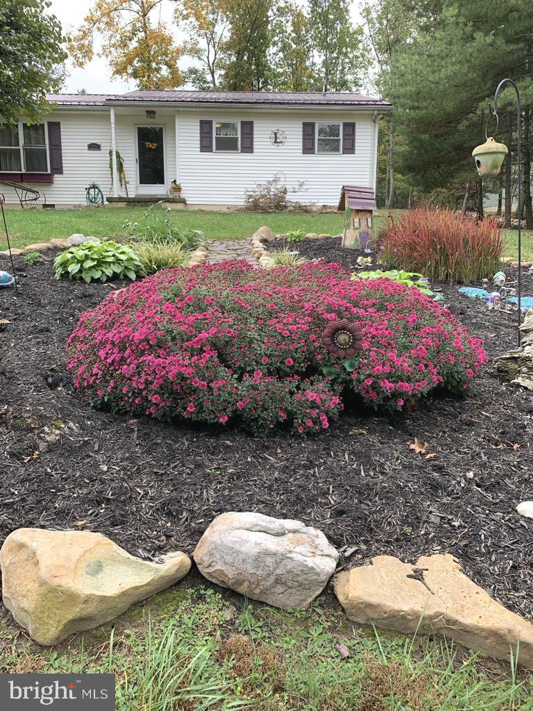 WARDEN ACRES - Residential