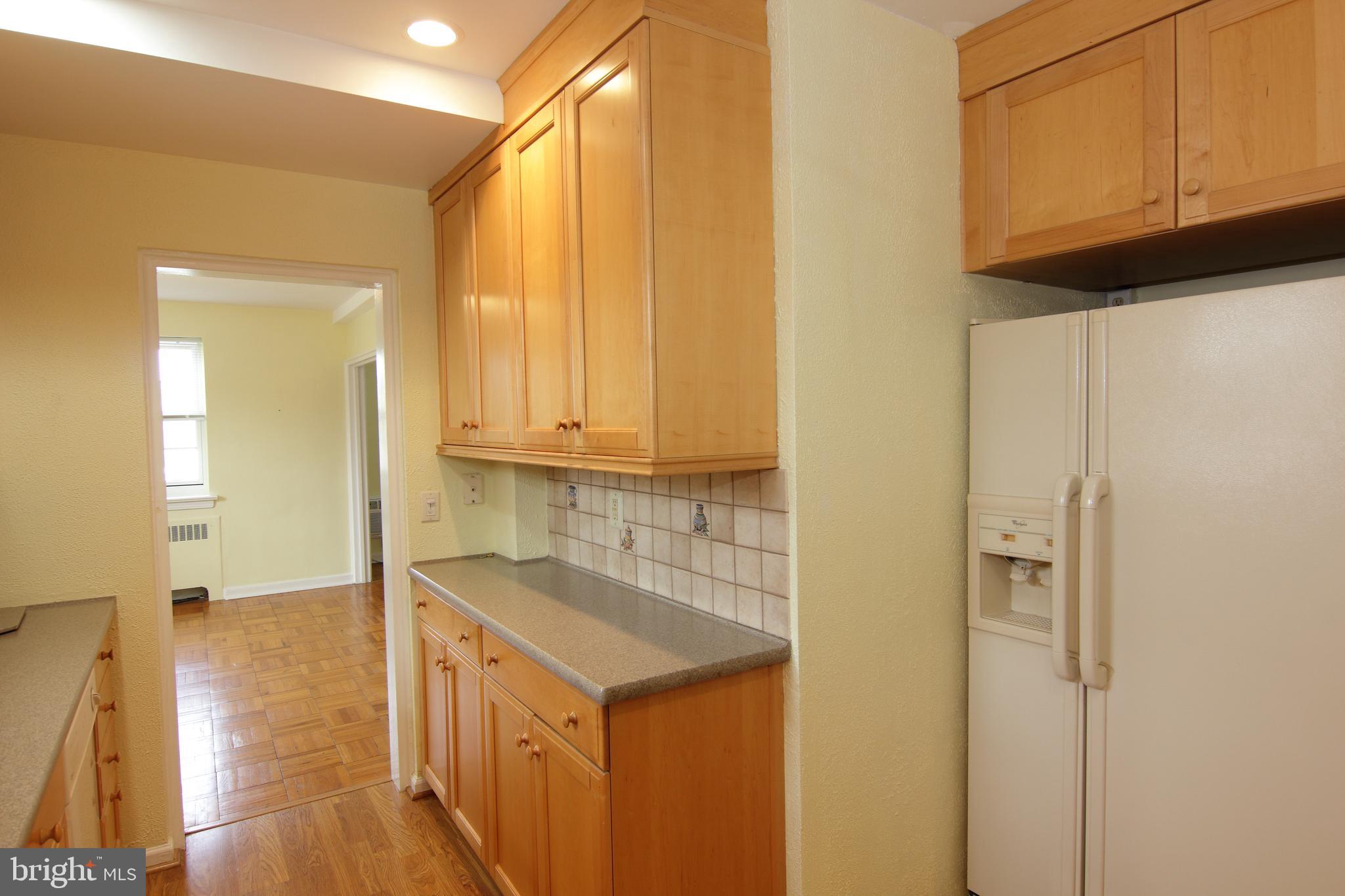 WYNNEWOOD PLAZA - Residential Lease