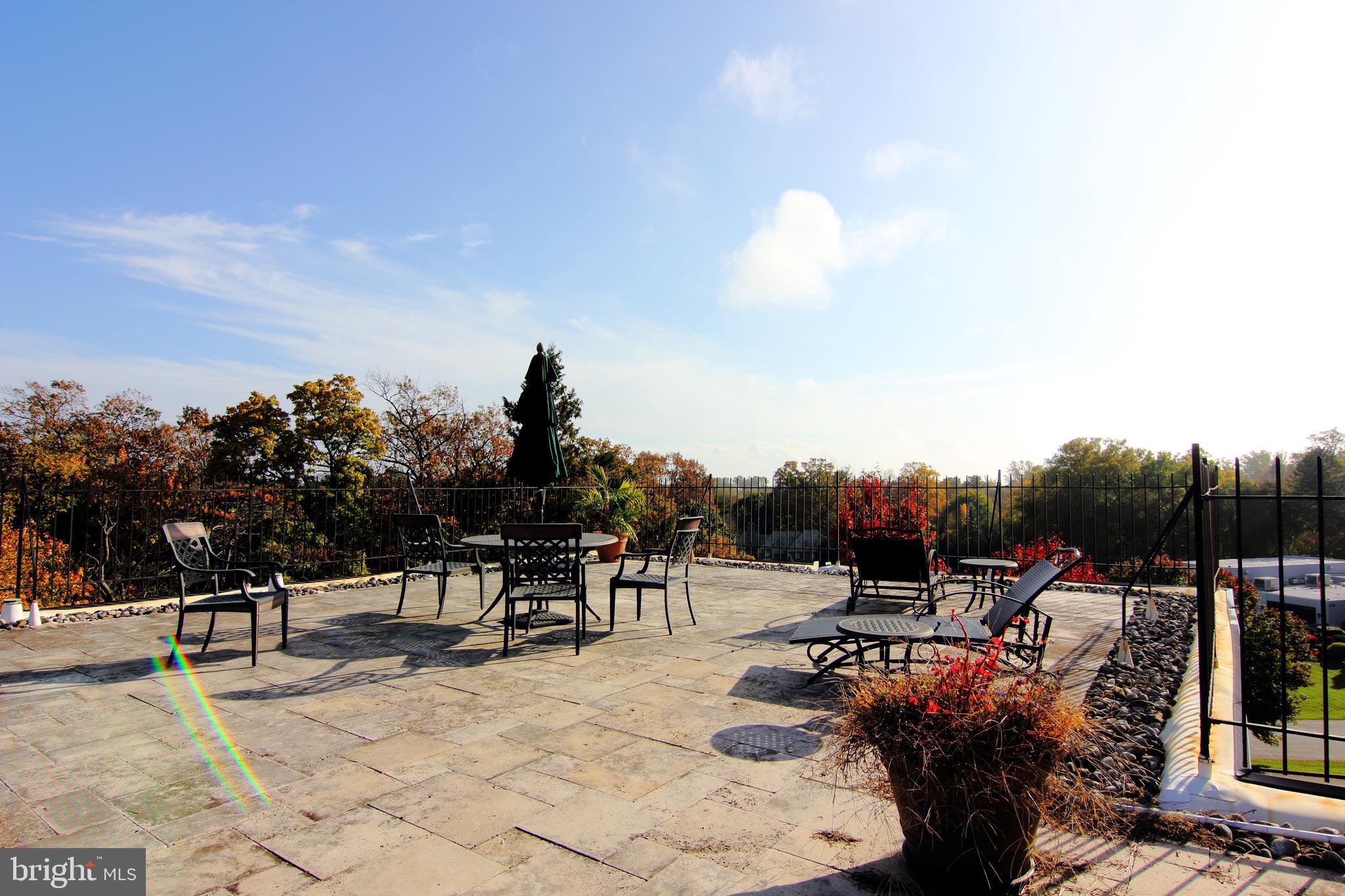 WYNNEWOOD PLAZA - Residential Lease