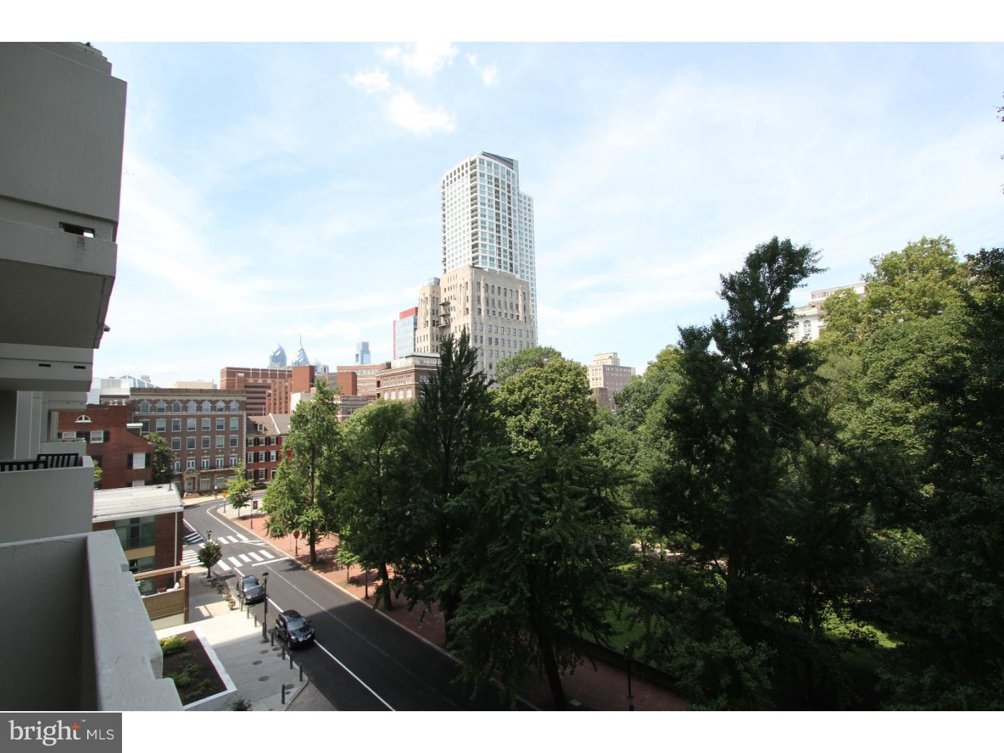 WASHINGTON SQ - Residential