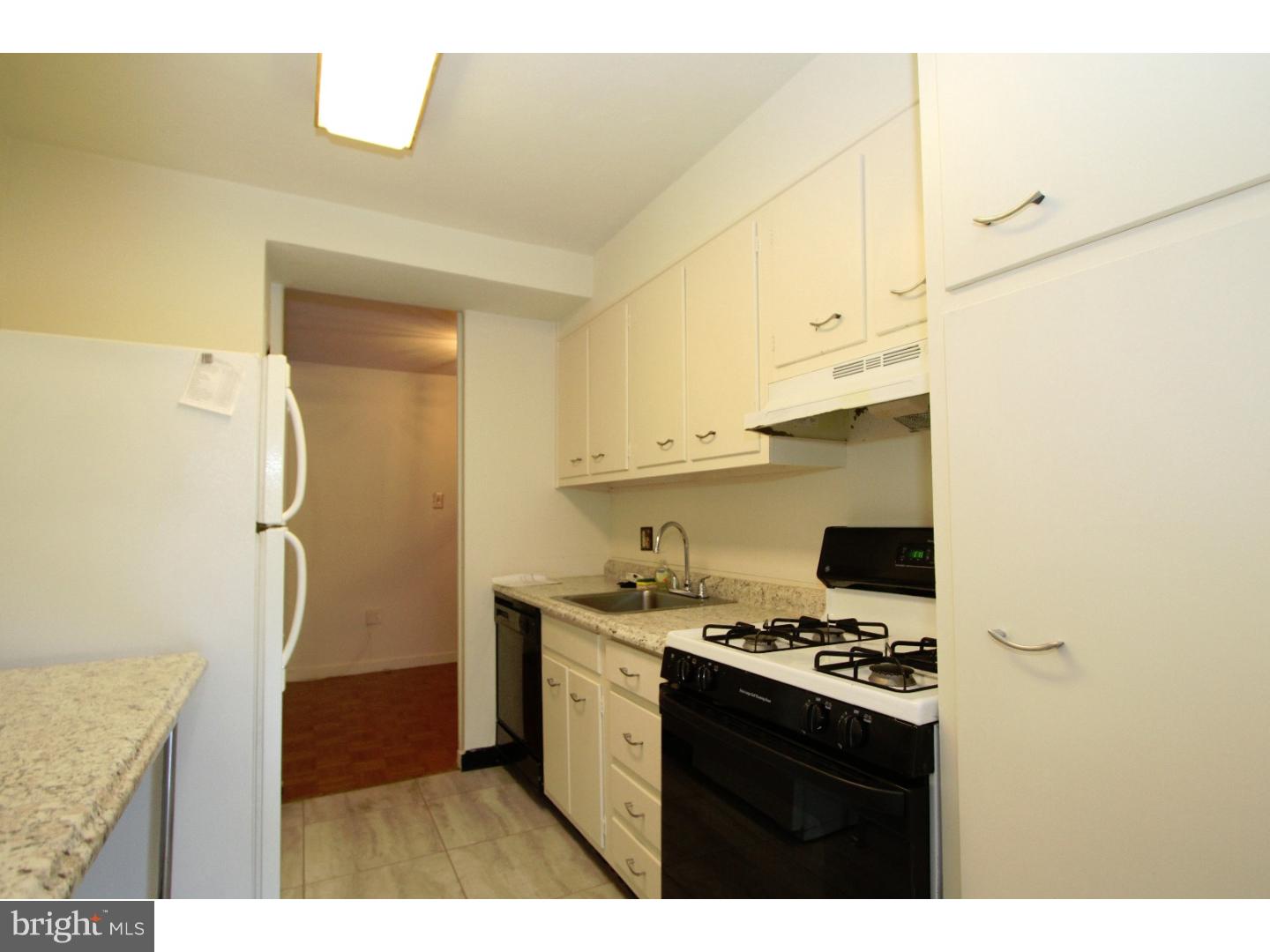 WASHINGTON SQ - Residential