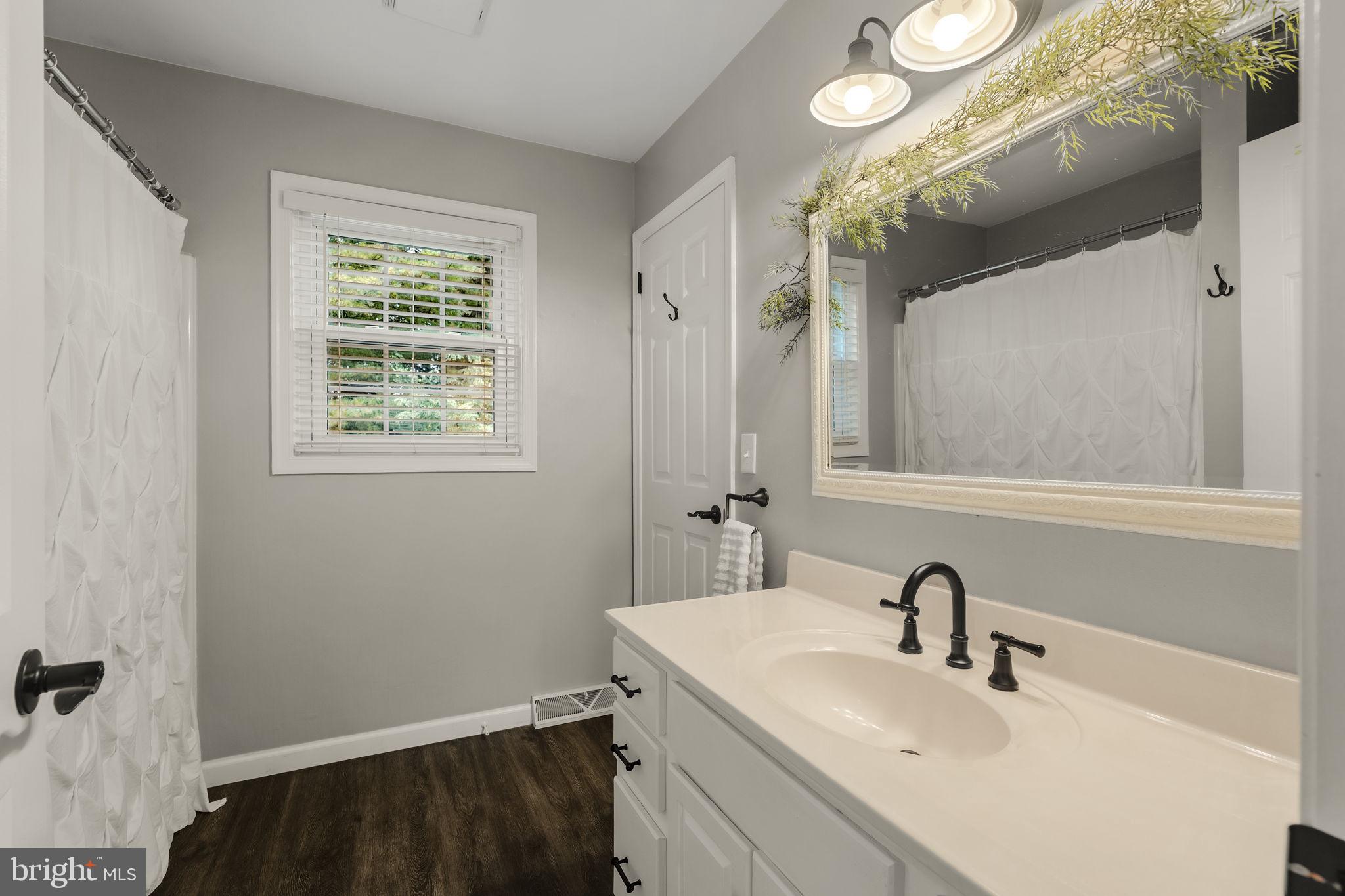 WEST EARL TWP - Residential