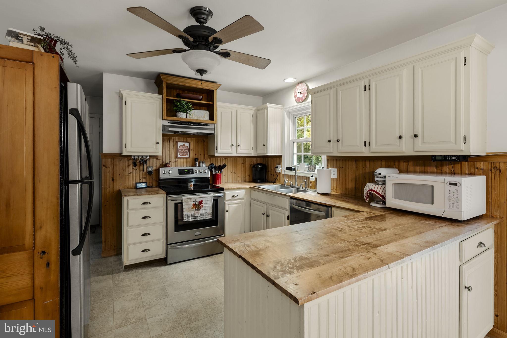 WEST EARL TWP - Residential