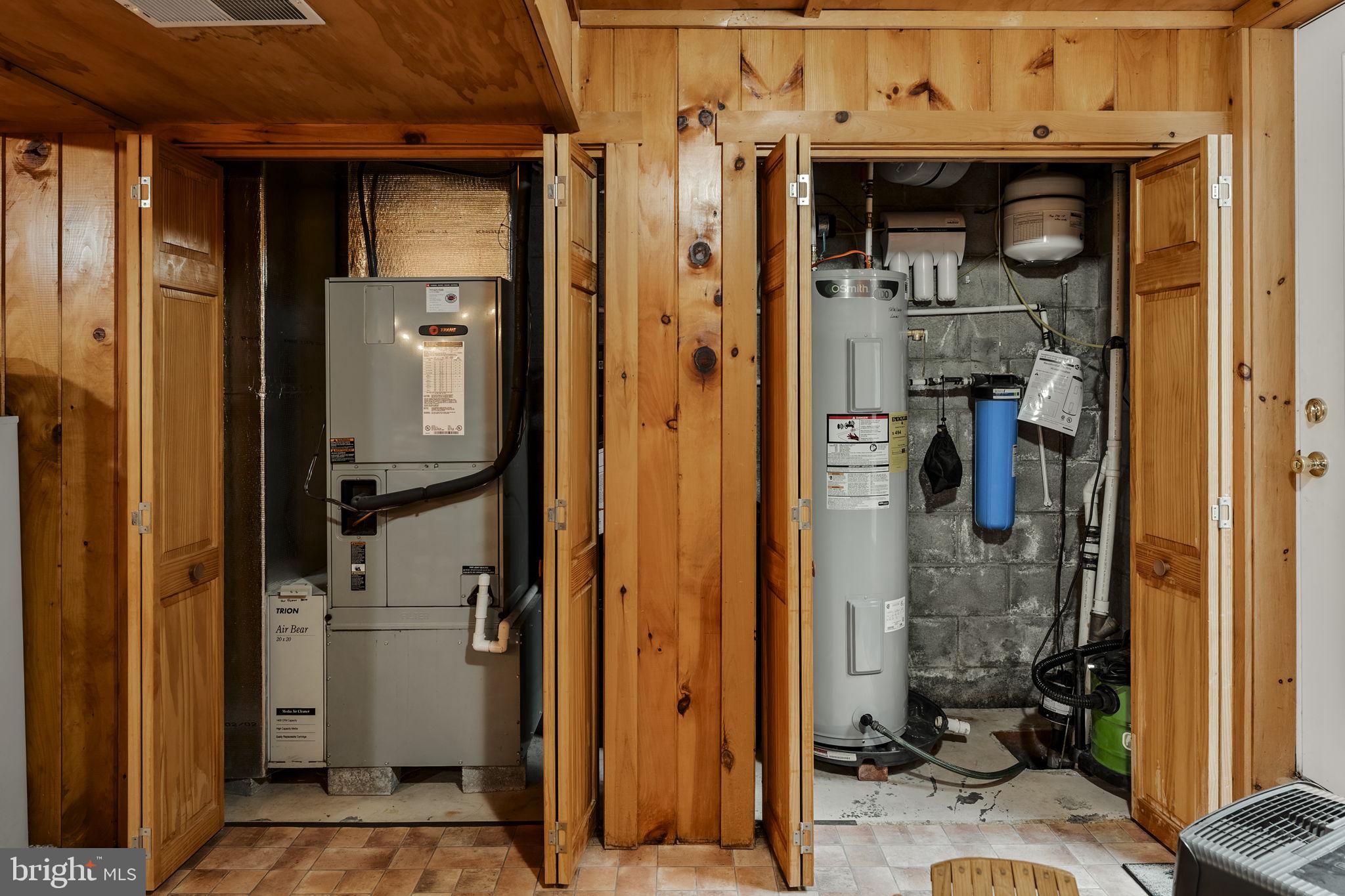 WEST EARL TWP - Residential