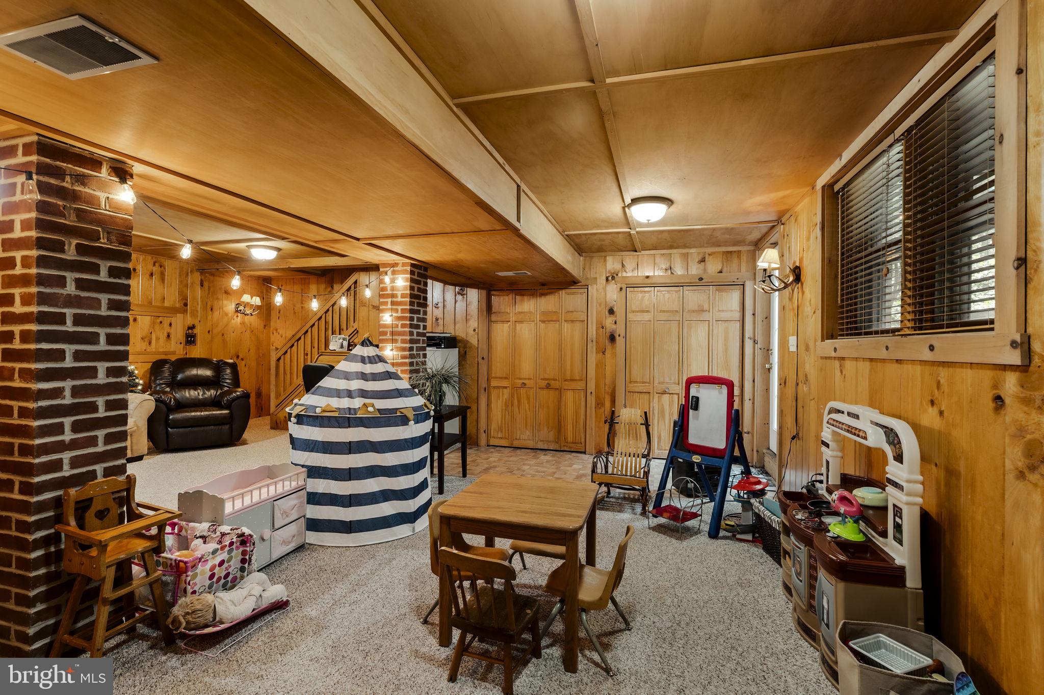 WEST EARL TWP - Residential