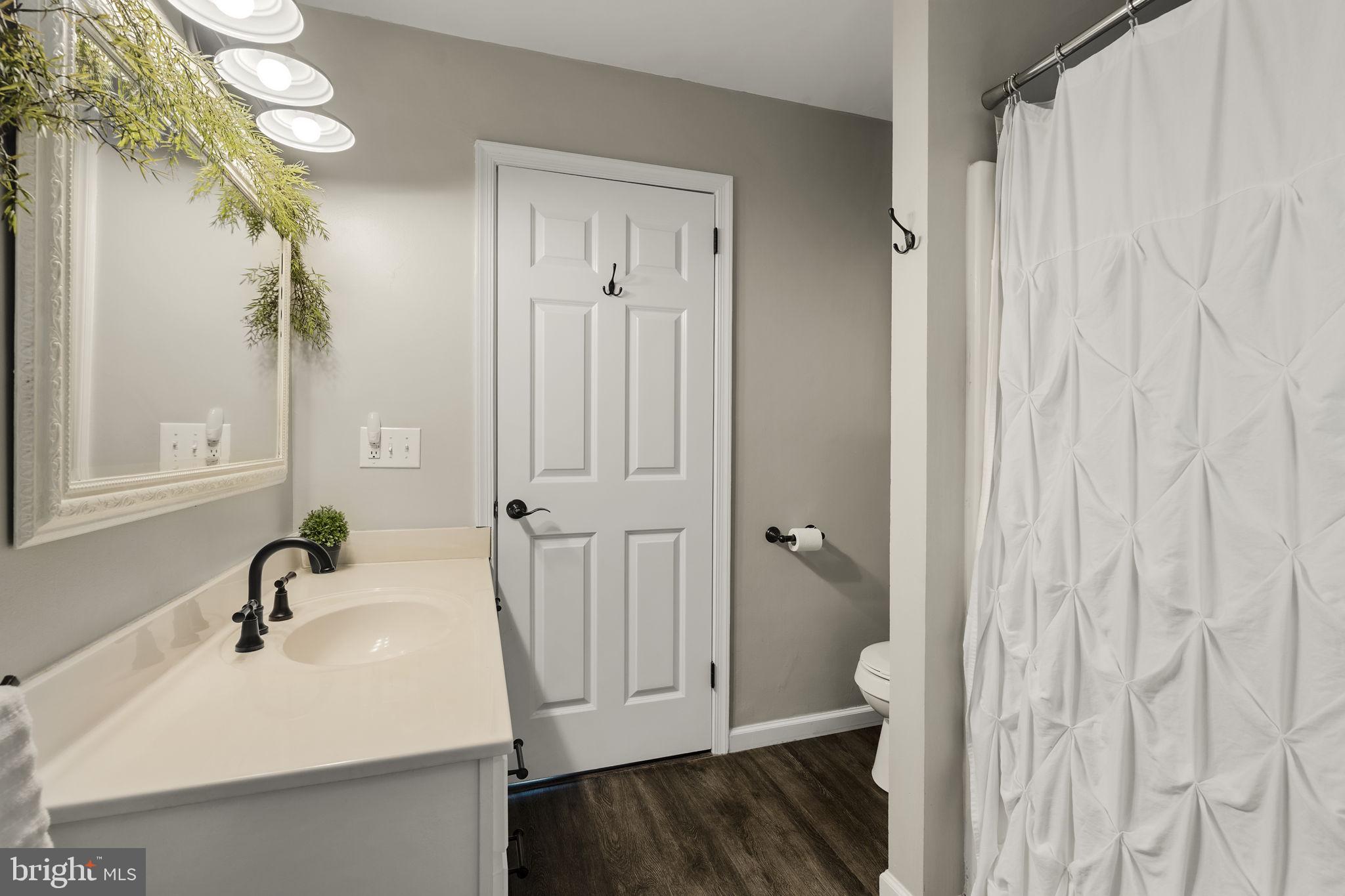 WEST EARL TWP - Residential