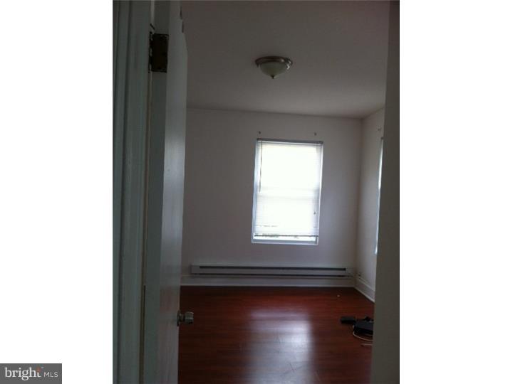 LANSDOWNE - Residential Income