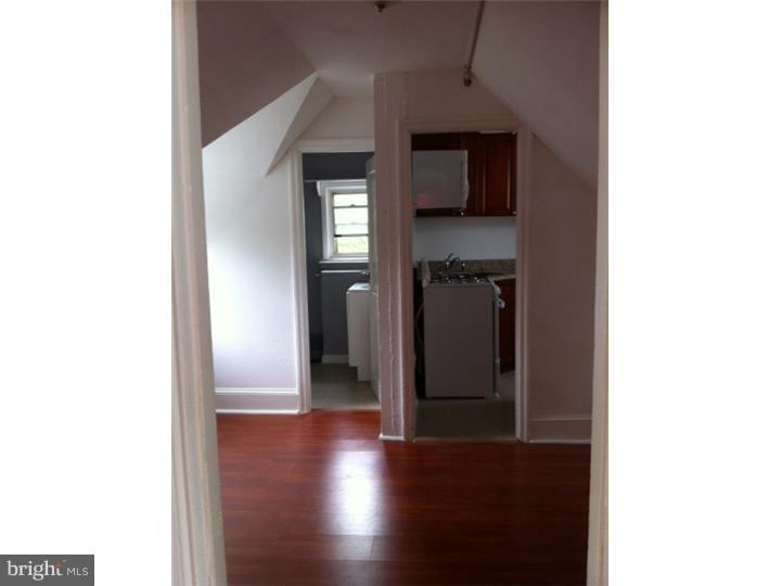 LANSDOWNE - Residential Income